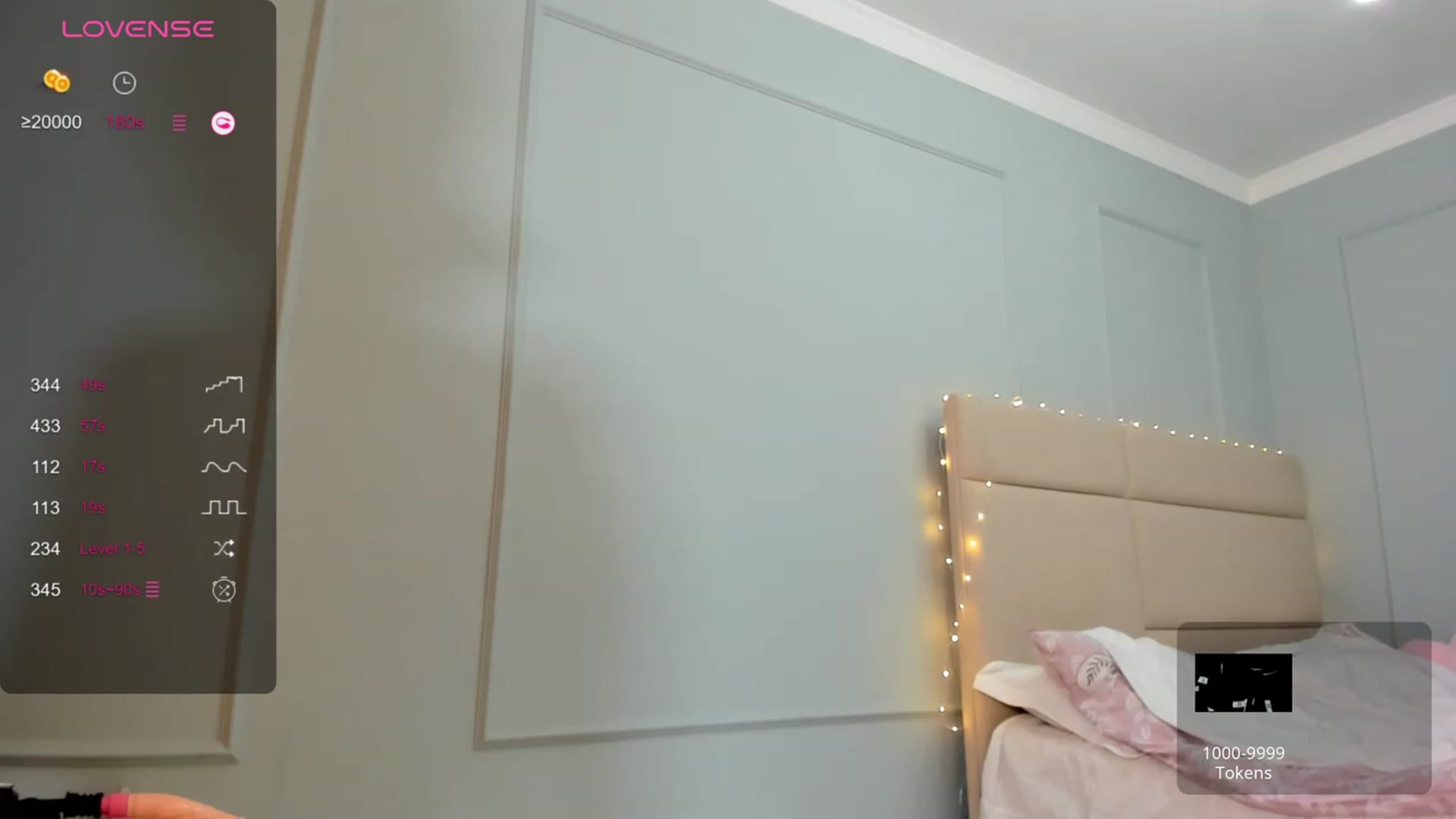 Gallery image thumbnail from Emma_clarc's myfreecams stream on, 01/17/2024, 06:20 image 2 of 20