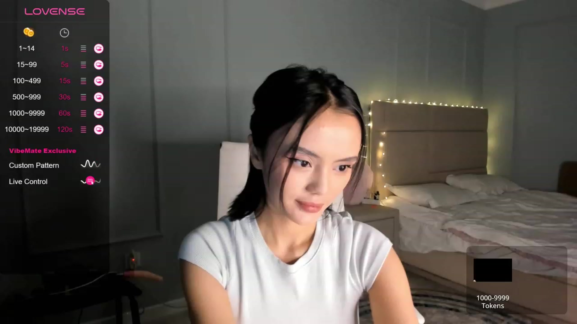 Gallery image thumbnail from Emma_clarc's myfreecams stream on, 01/22/2024, 04:01 image 1 of 20