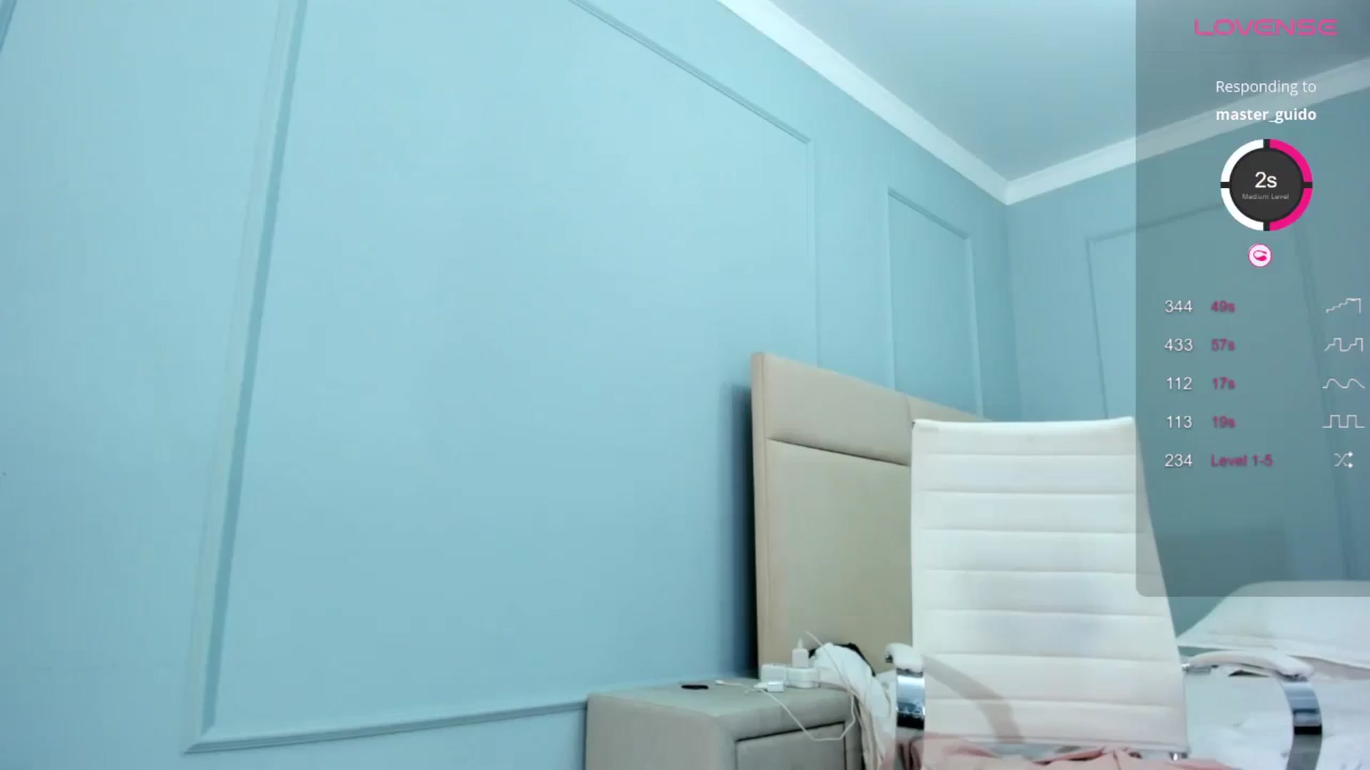Gallery image thumbnail from Emma_clarc's myfreecams stream on, 06/10/2024, 08:20 image 12 of 20