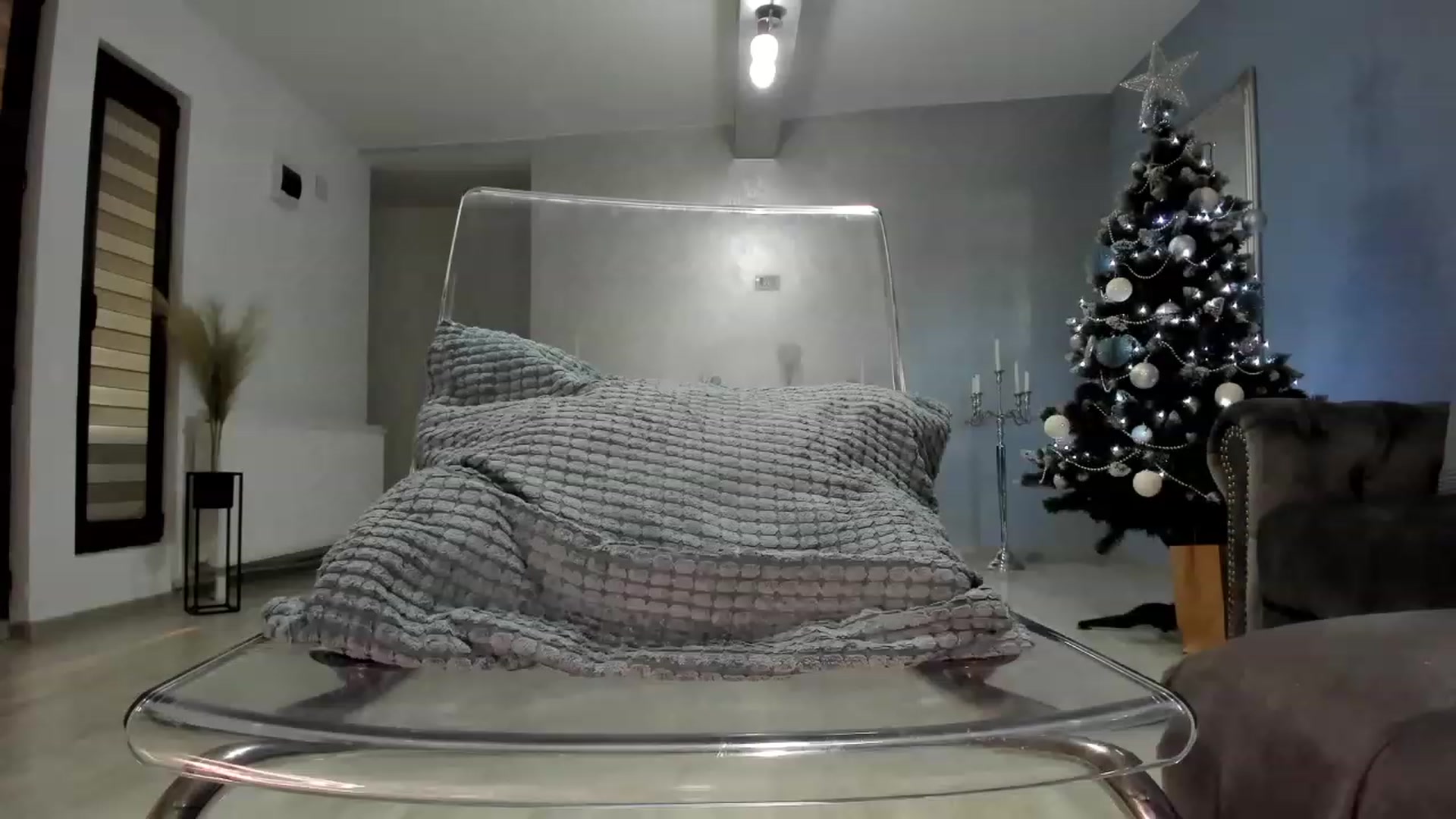 Gallery image thumbnail from Emma_d's myfreecams stream on, 12/31/2022, 13:02 image 13 of 20