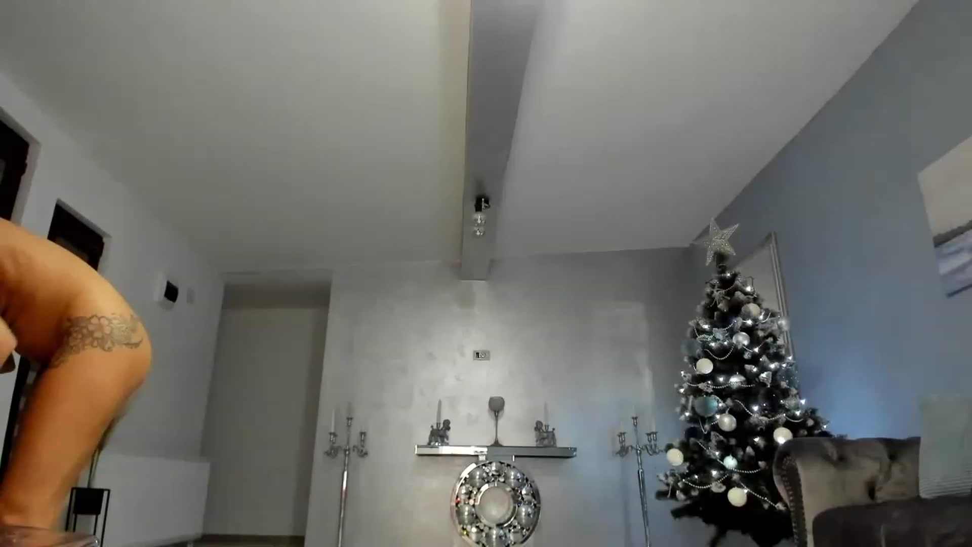 Gallery image thumbnail from Emma_d's myfreecams stream on, 01/04/2023, 15:33 image 18 of 20