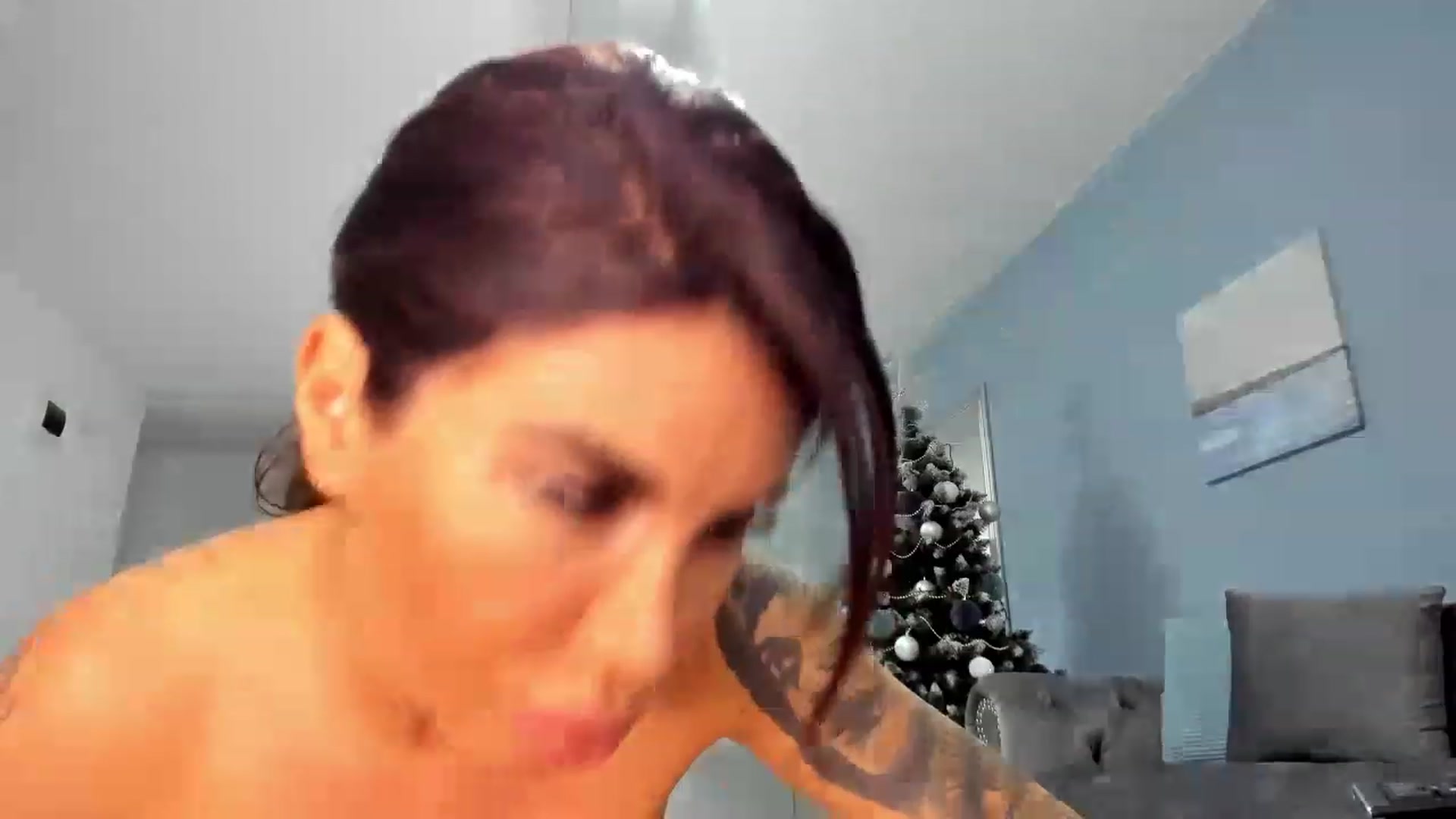 Gallery image thumbnail from Emma_d's myfreecams stream on, 01/07/2023, 15:33 image 19 of 20