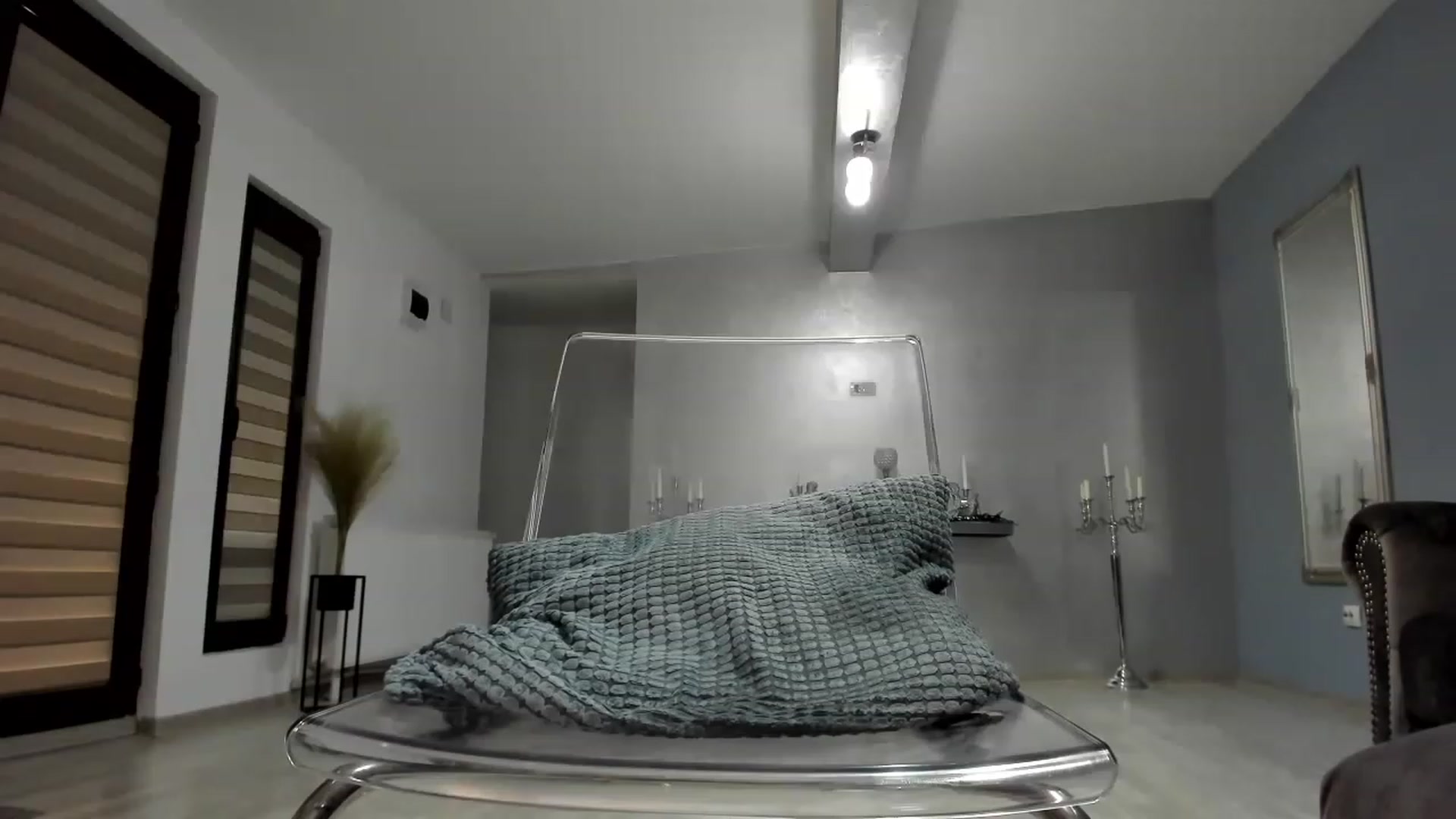 Gallery image thumbnail from Emma_d's myfreecams stream on, 02/13/2023, 15:17 image 10 of 20