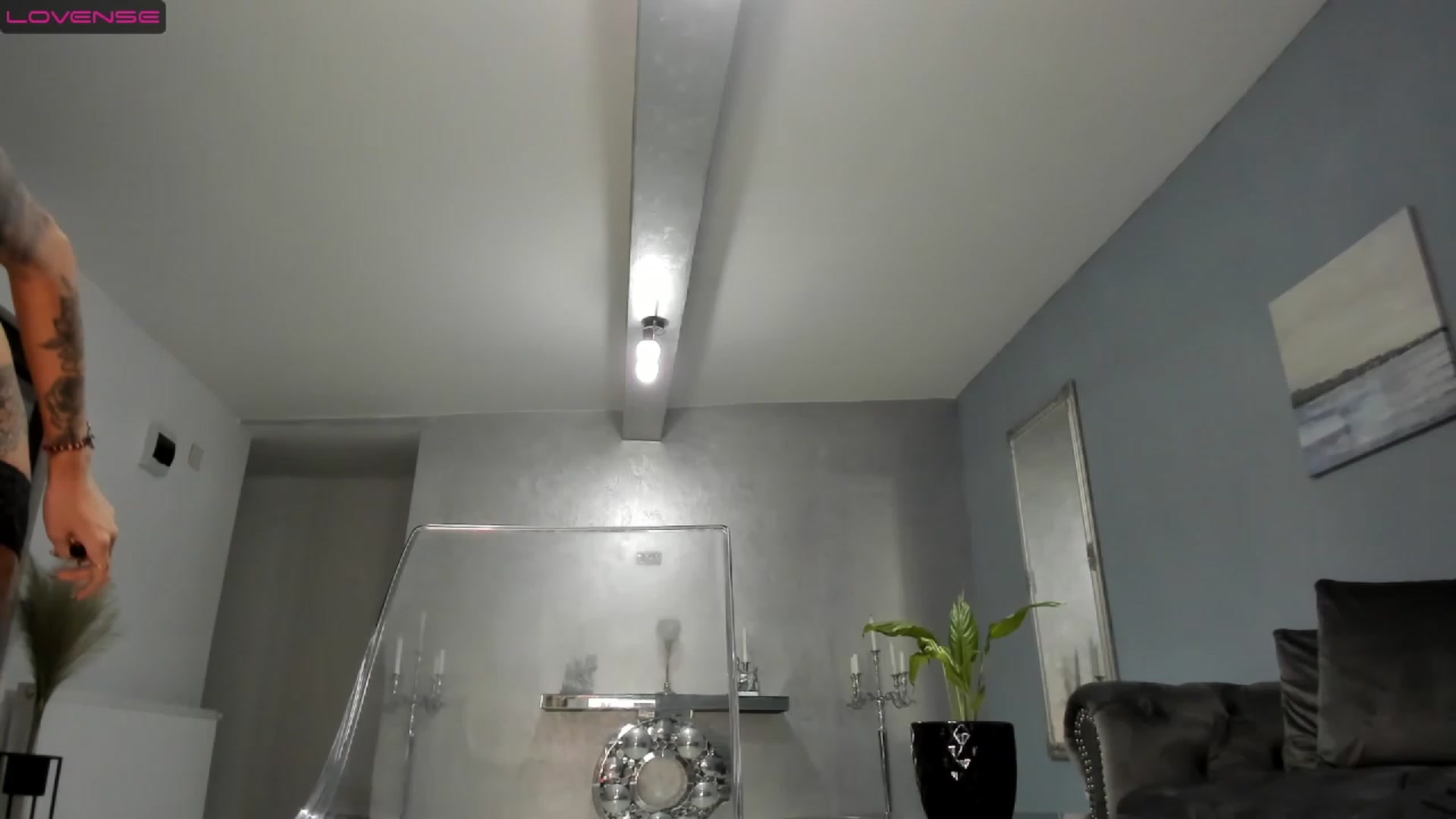 Gallery image thumbnail from Emma_d's myfreecams stream on, 03/17/2023, 16:15 image 18 of 20