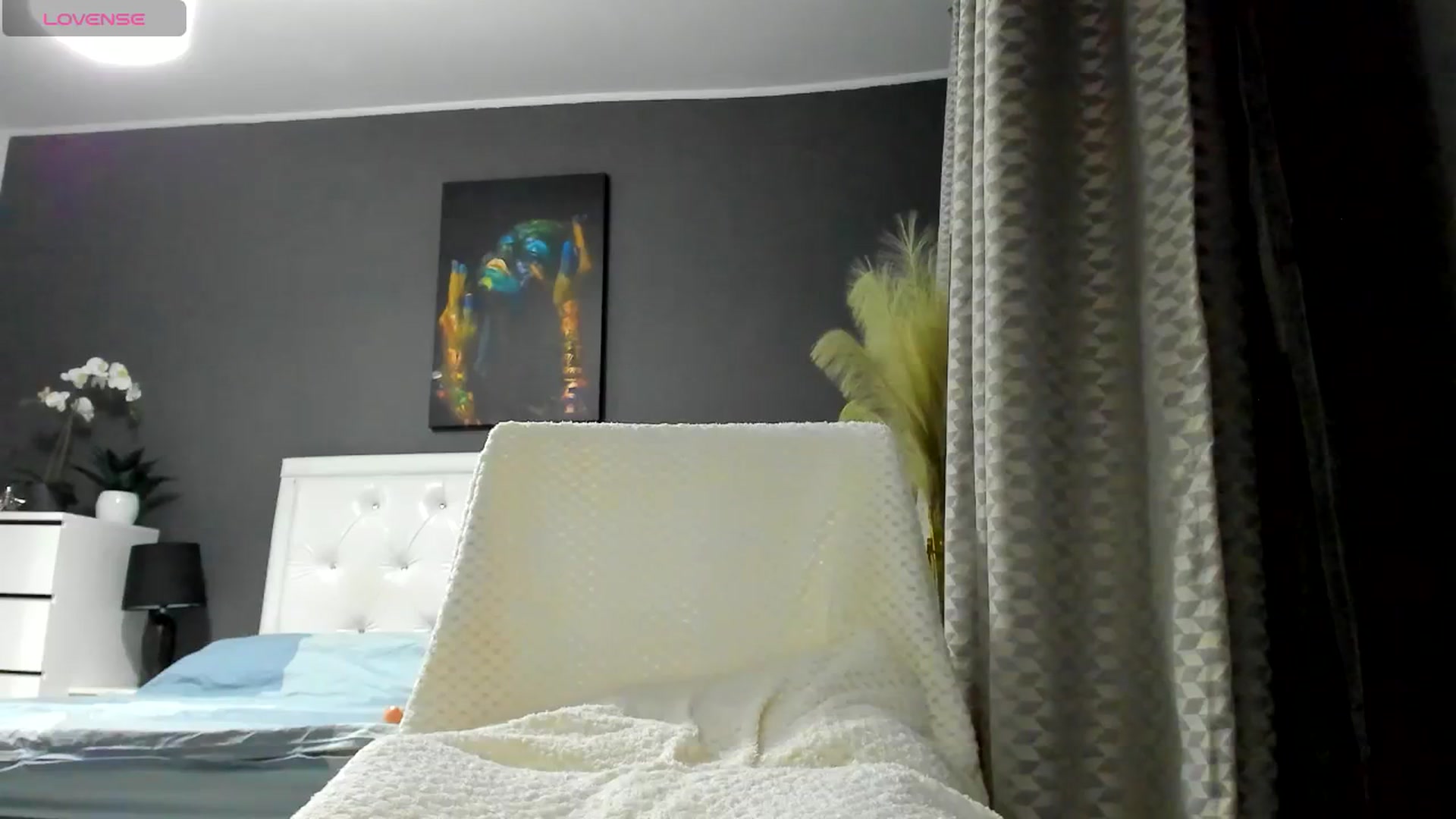 Gallery image thumbnail from Emma_d's myfreecams stream on, 03/23/2025, 20:40 image 20 of 20
