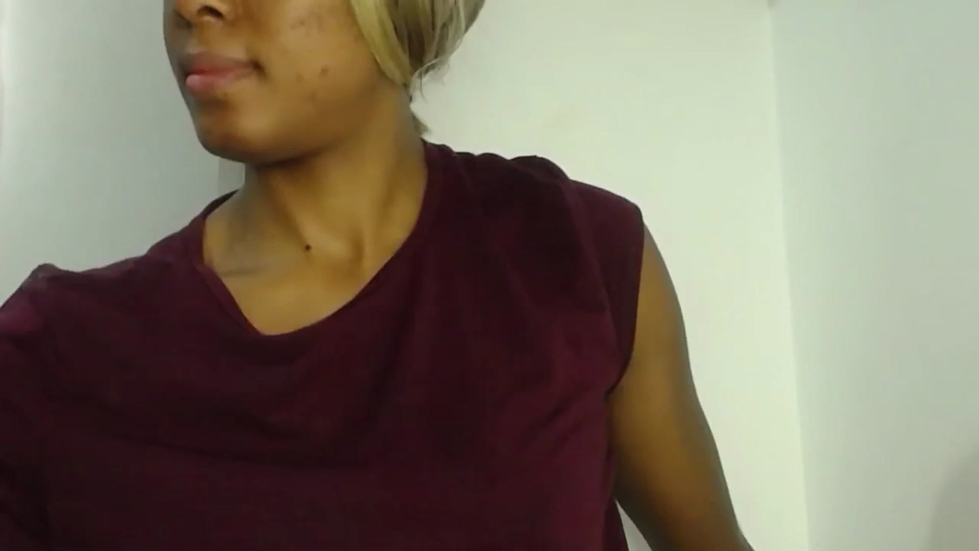 Gallery image thumbnail from Emma_owen's myfreecams stream on, 12/25/2025, 16:32 image 10 of 20