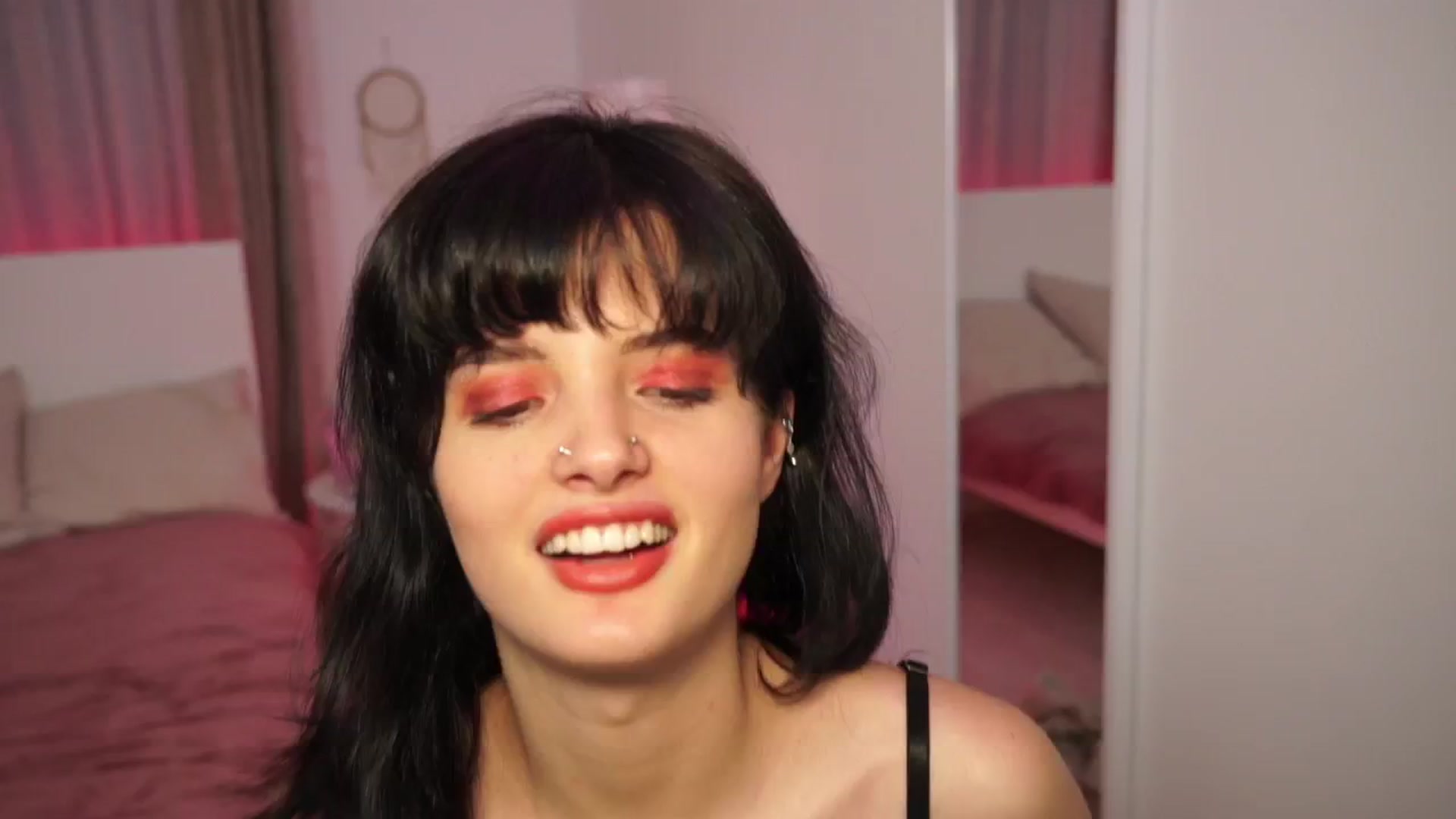 Gallery image thumbnail from EmmaaSnow's myfreecams stream on, 06/02/2024, 20:24 image 18 of 20