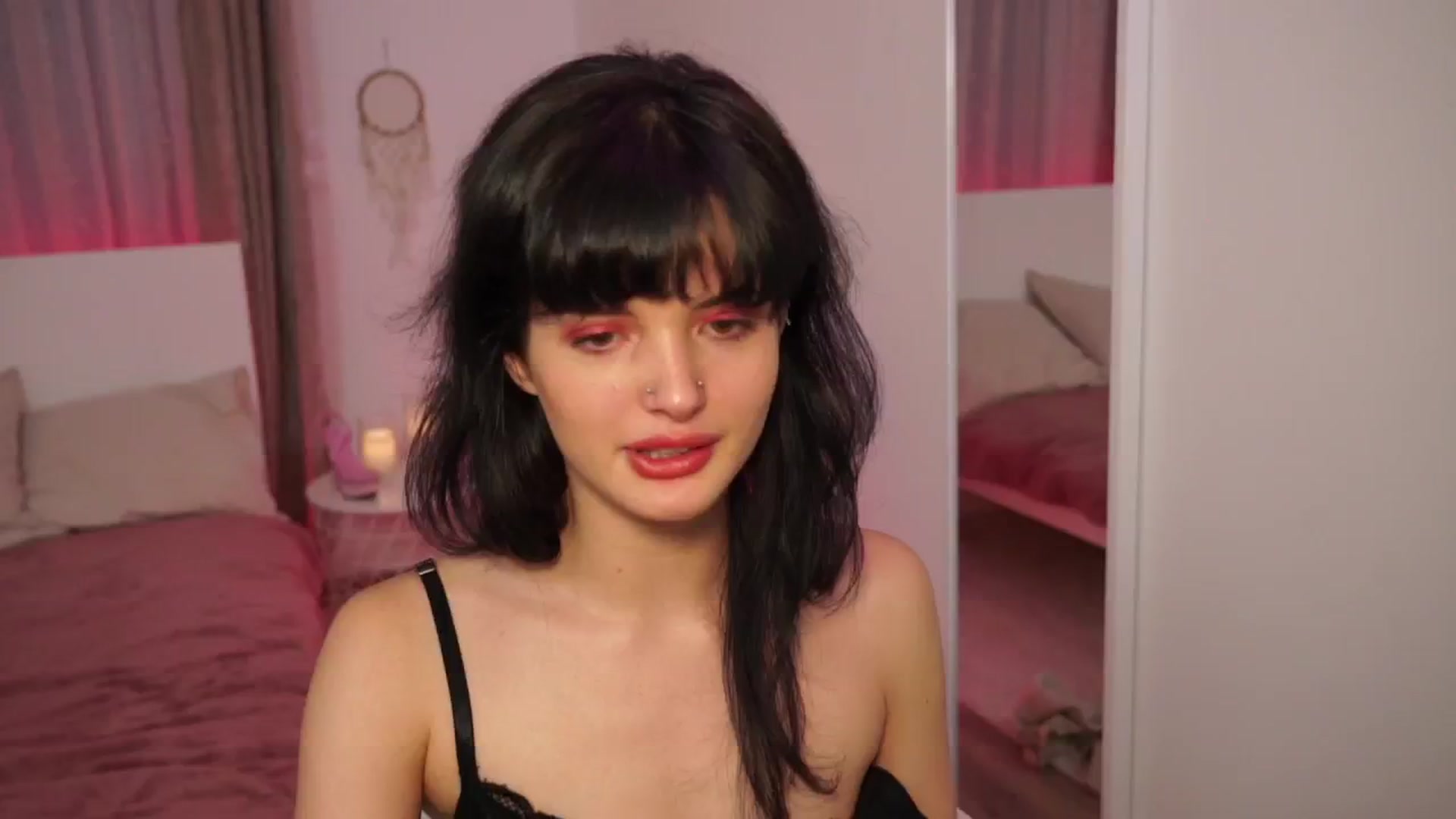 Gallery image thumbnail from EmmaaSnow's myfreecams stream on, 06/02/2024, 20:24 image 17 of 20