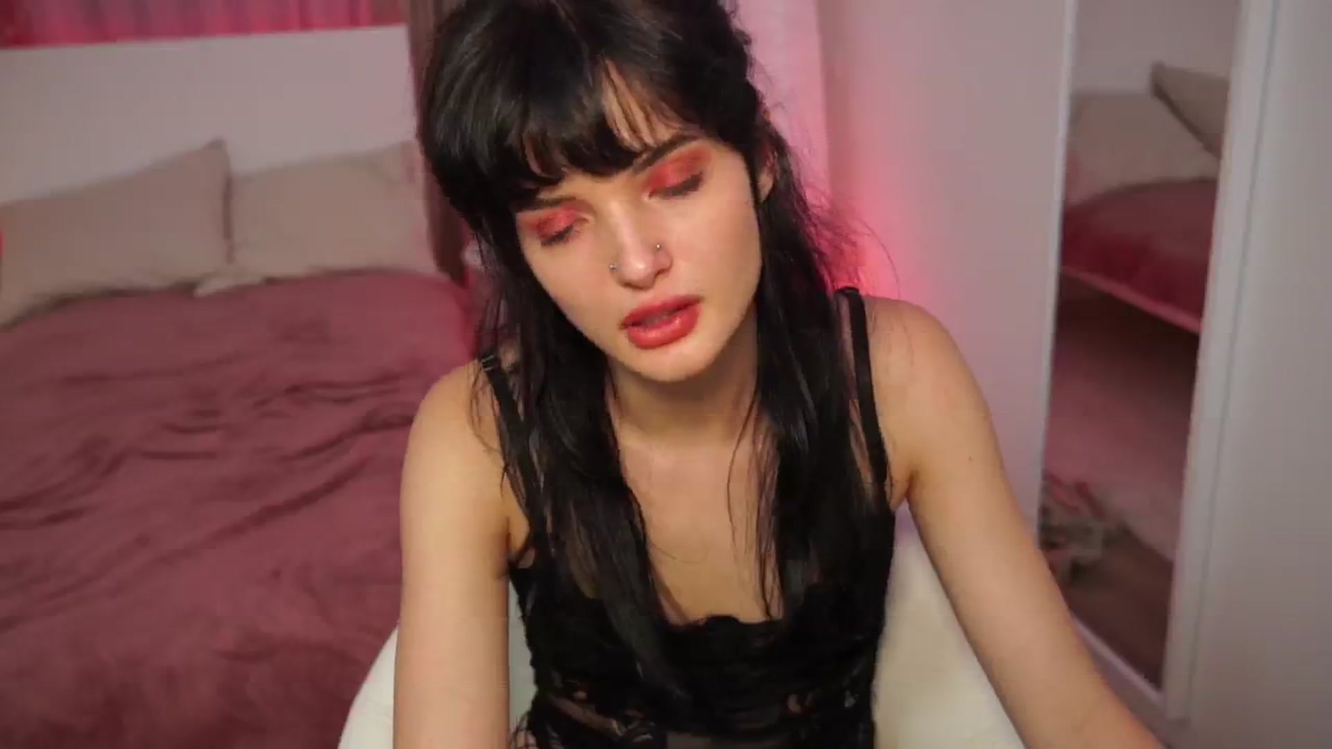 Gallery image thumbnail from EmmaaSnow's myfreecams stream on, 06/02/2024, 21:57 image 18 of 20