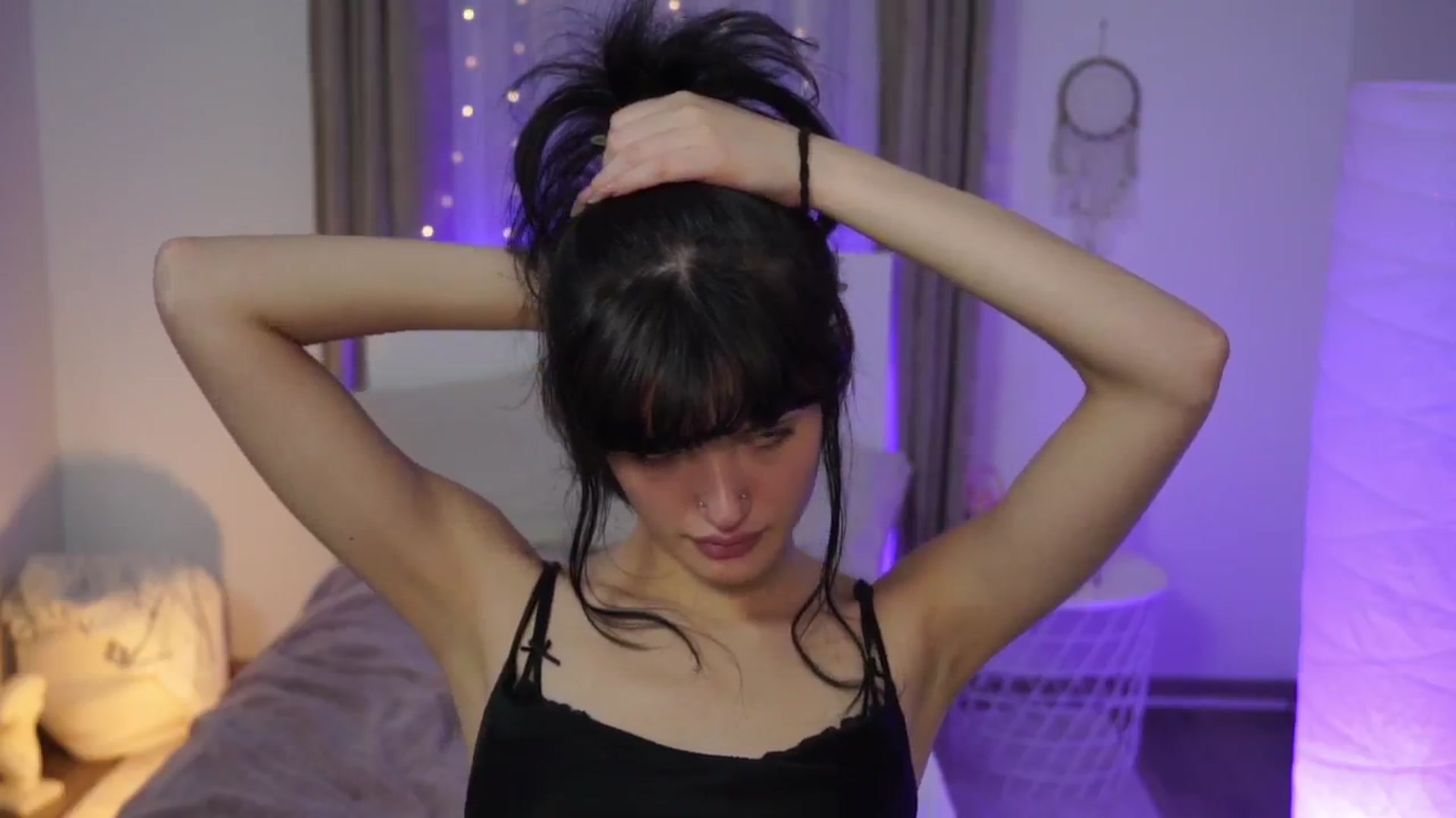 Gallery image thumbnail from EmmaaSnow's myfreecams stream on, 06/17/2024, 01:37 image 14 of 20