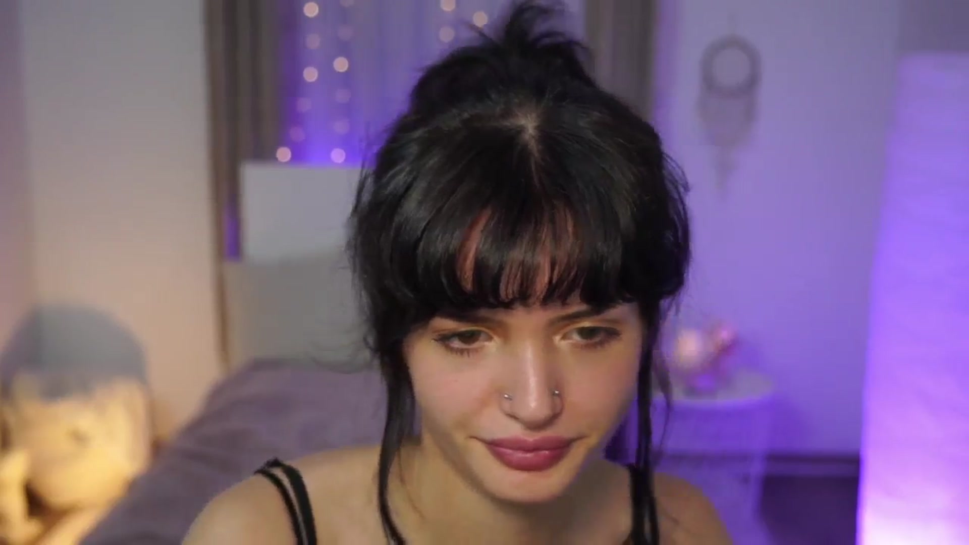 Gallery image thumbnail from EmmaaSnow's myfreecams stream on, 06/17/2024, 01:37 image 9 of 20