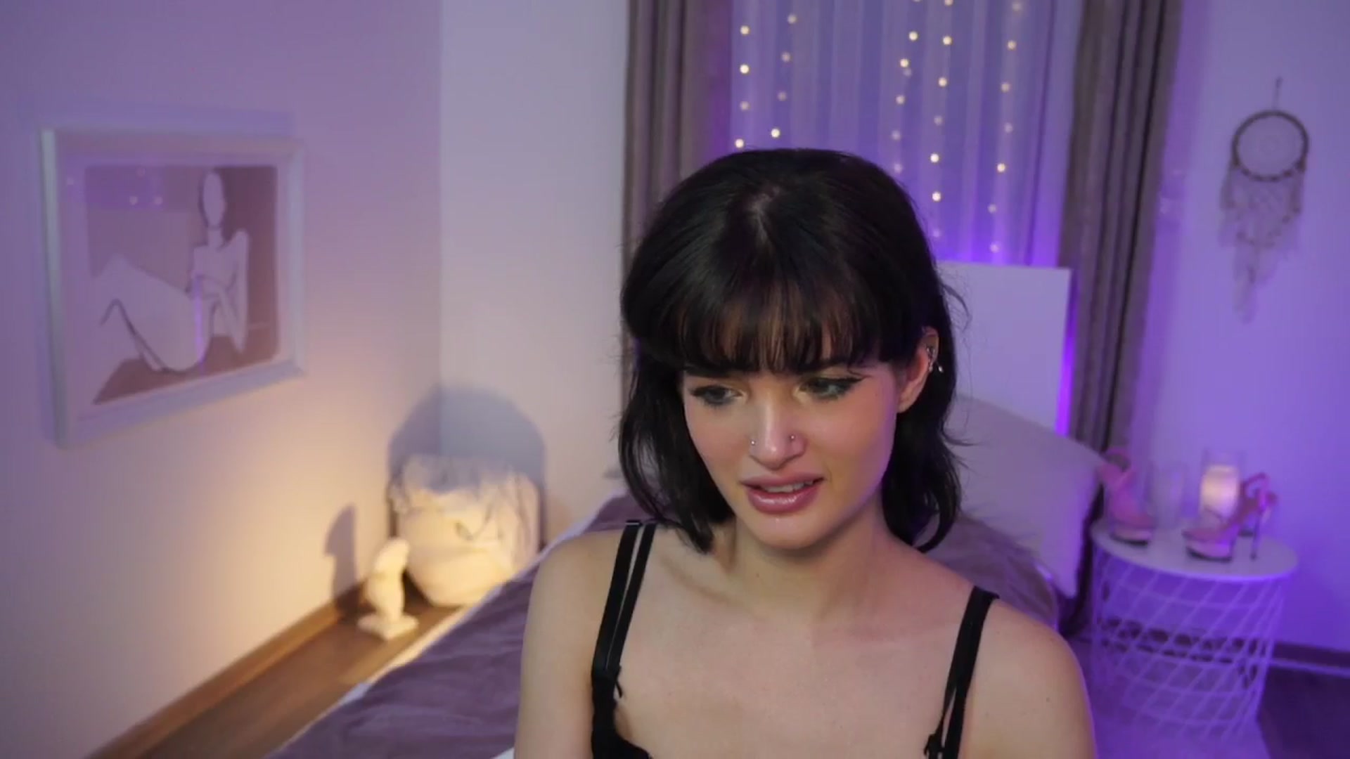 Gallery image thumbnail from EmmaaSnow's myfreecams stream on, 06/17/2024, 22:56 image 5 of 20