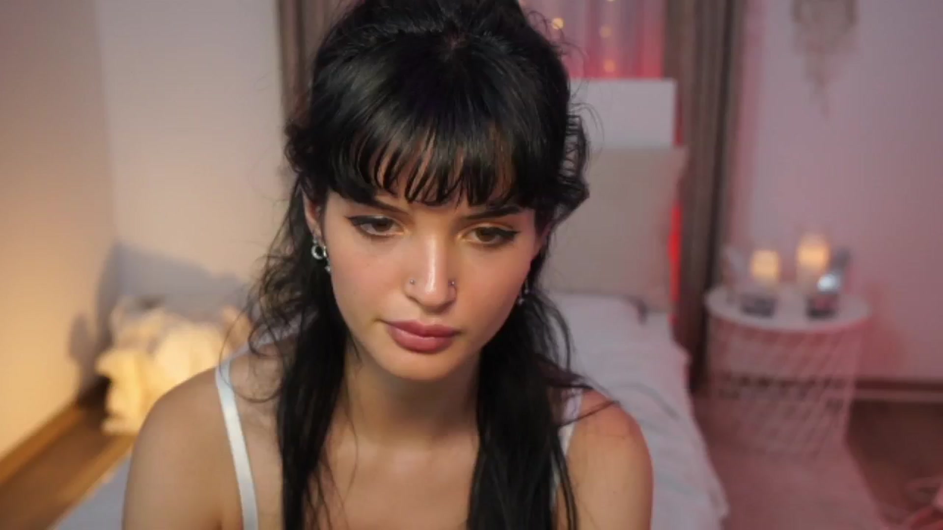 Gallery image thumbnail from EmmaaSnow's myfreecams stream on, 06/25/2024, 15:29 image 16 of 20