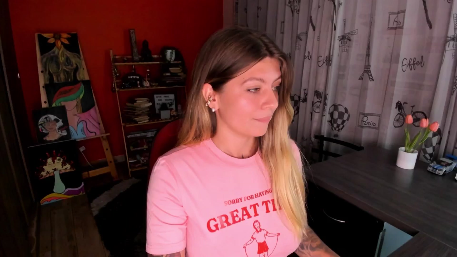 Gallery image thumbnail from Emmaa_hostt's myfreecams stream on, 06/10/2025, 01:31 image 18 of 20