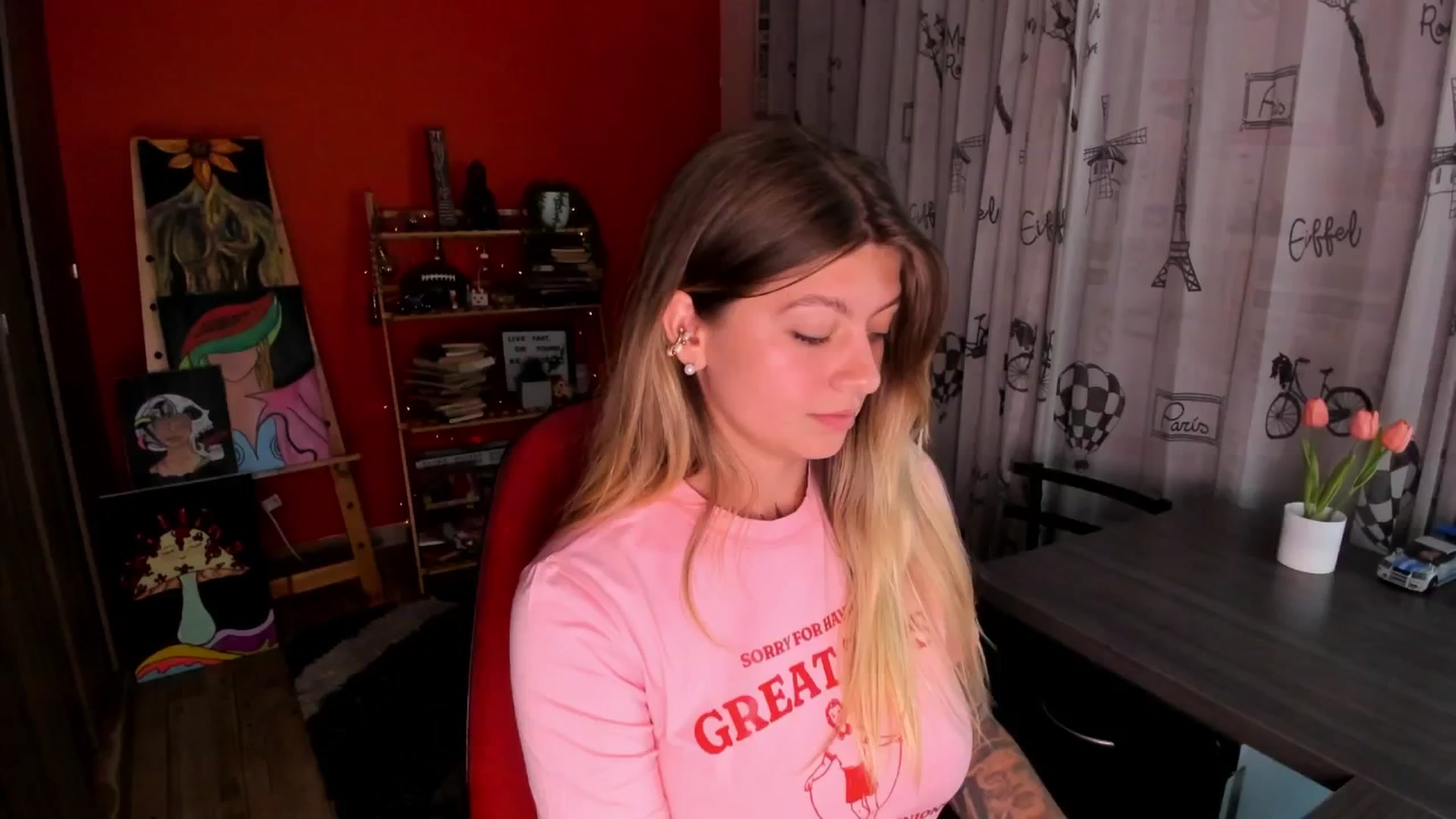 Gallery image thumbnail from Emmaa_hostt's myfreecams stream on, 06/10/2025, 01:31 image 16 of 20
