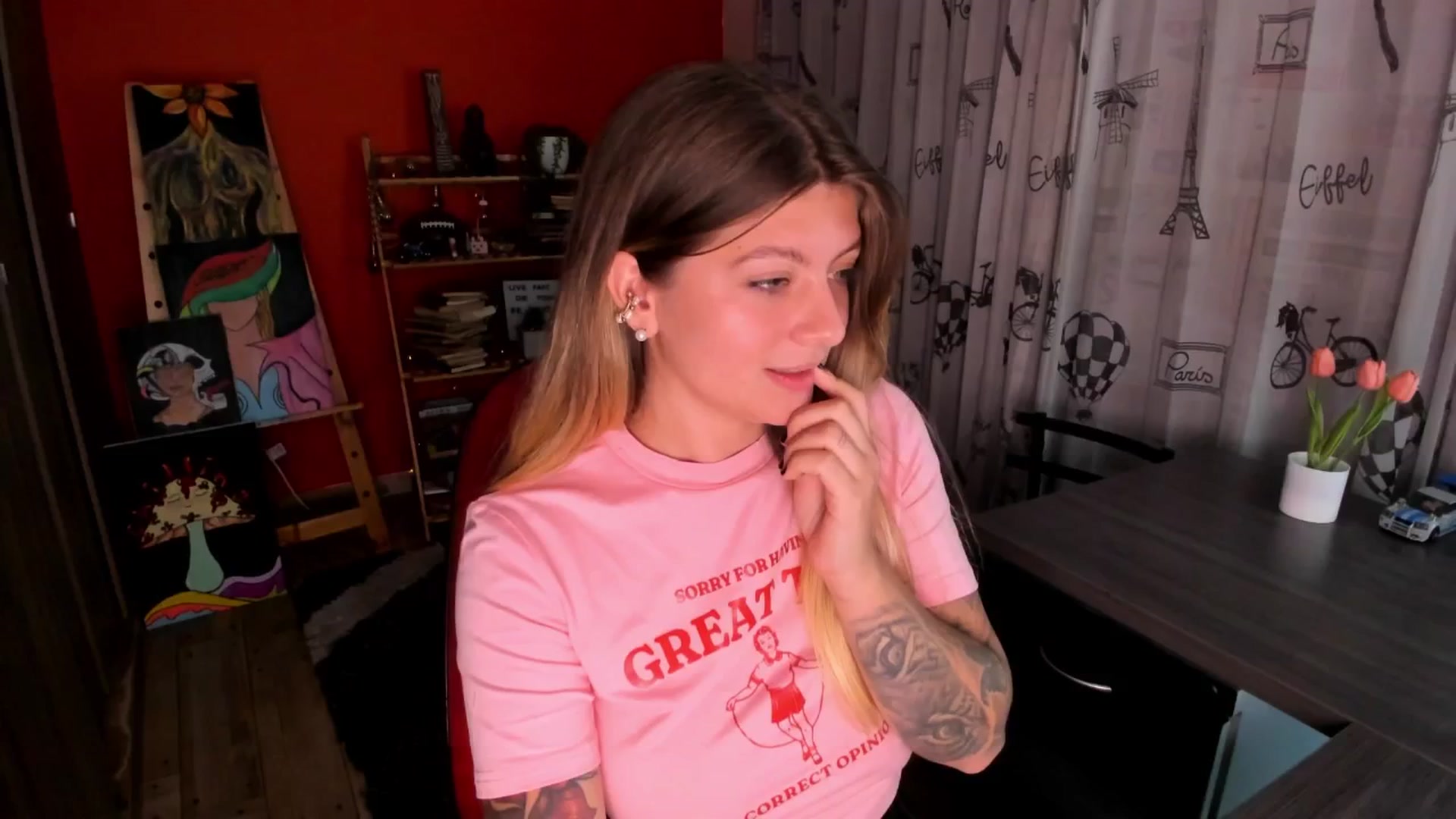 Gallery image thumbnail from Emmaa_hostt's myfreecams stream on, 06/10/2025, 01:31 image 12 of 20