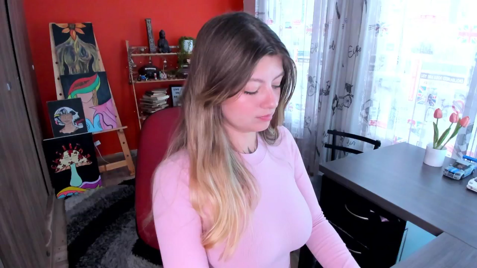 Gallery image thumbnail from Emmaa_hostt's myfreecams stream on, 06/13/2025, 24:54 image 1 of 20