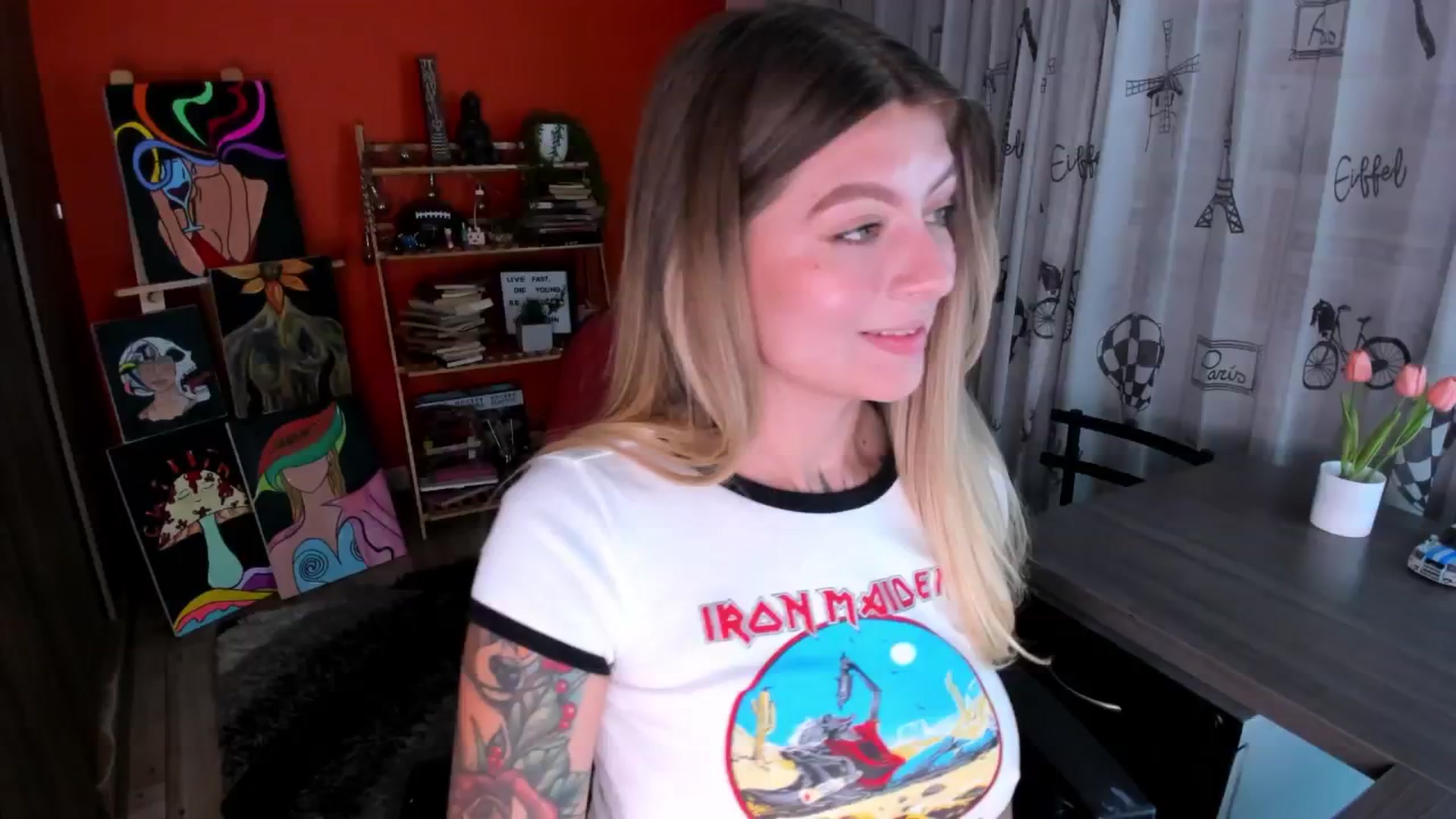 Gallery image thumbnail from Emmaa_hostt's myfreecams stream on, 06/16/2025, 02:46 image 1 of 20