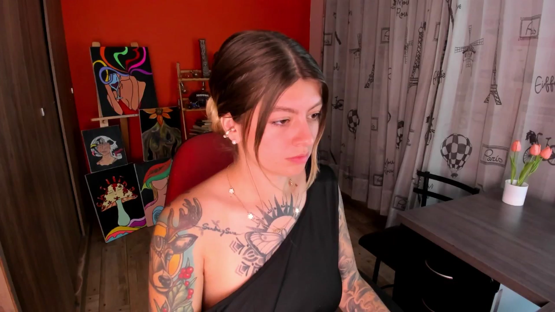 Gallery image thumbnail from Emmaa_hostt's myfreecams stream on, 06/19/2025, 01:30 image 20 of 20