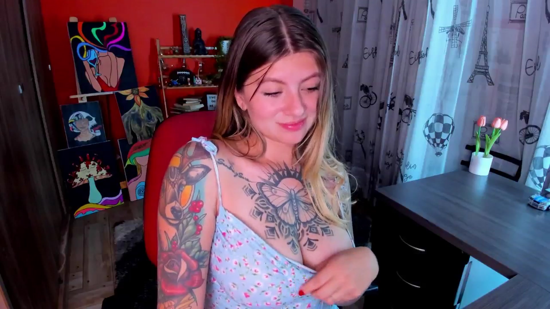 Gallery image thumbnail from Emmaa_hostt's myfreecams stream on, 07/03/2025, 01:42 image 4 of 20