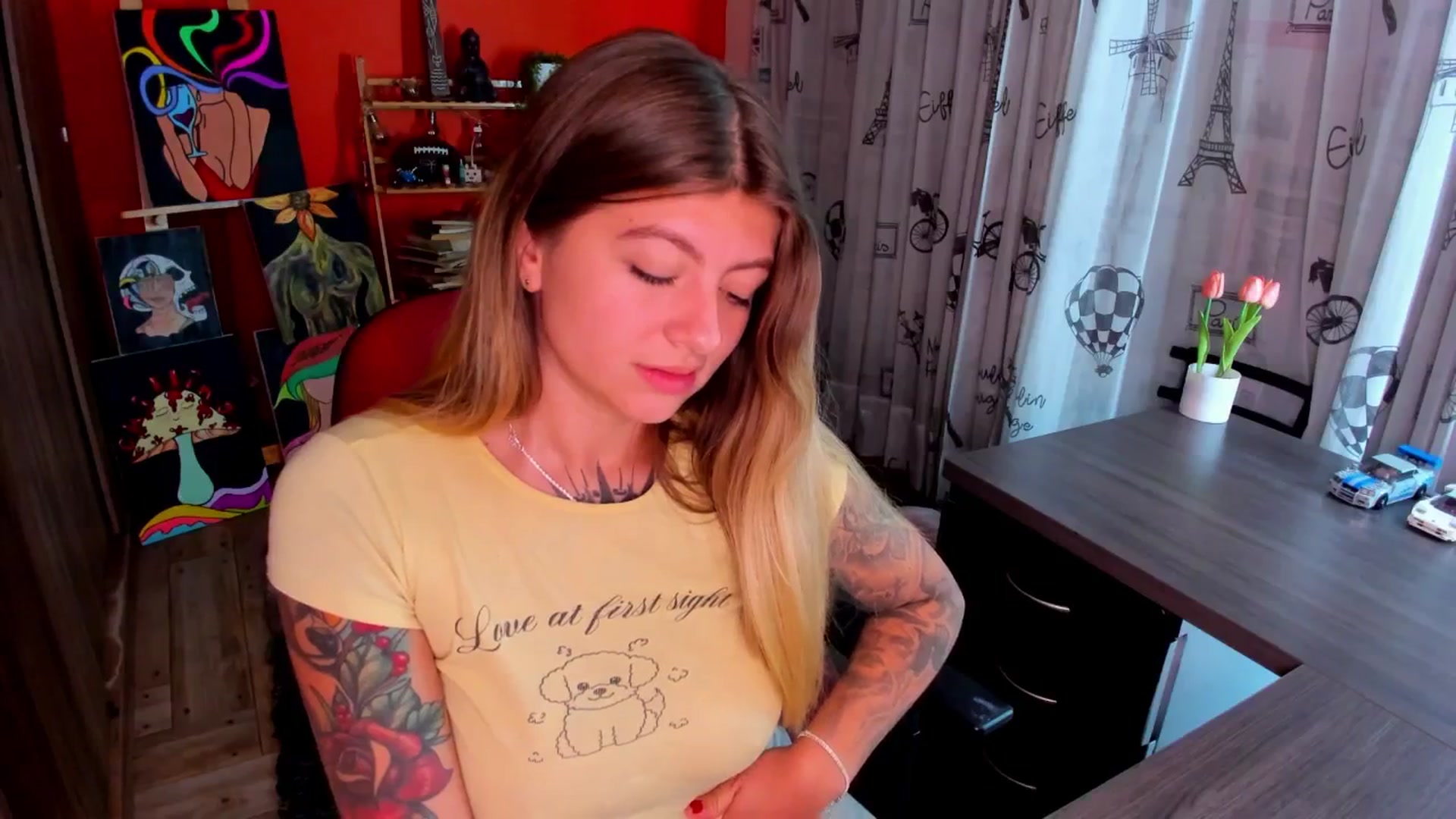 Gallery image thumbnail from Emmaa_hostt's myfreecams stream on, 07/04/2025, 02:34 image 17 of 20