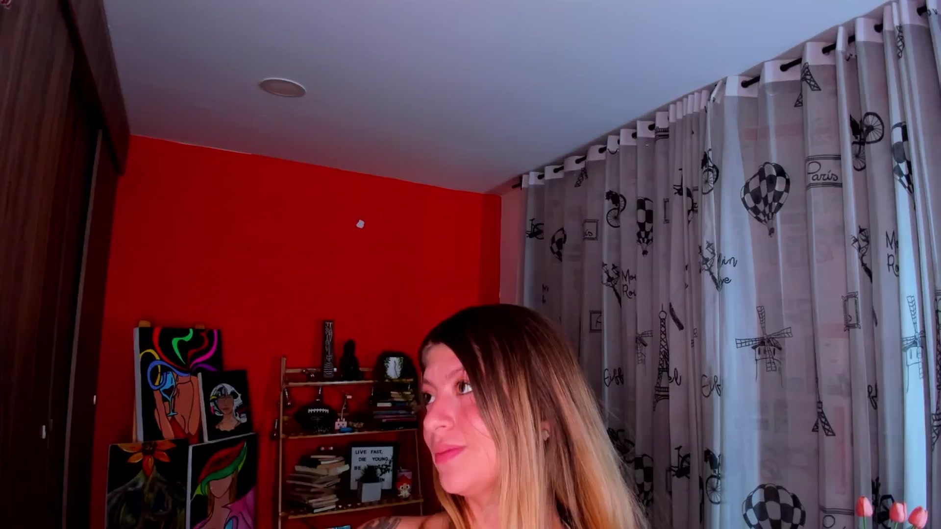 Gallery image thumbnail from Emmaa_hostt's myfreecams stream on, 07/08/2025, 01:56 image 16 of 20