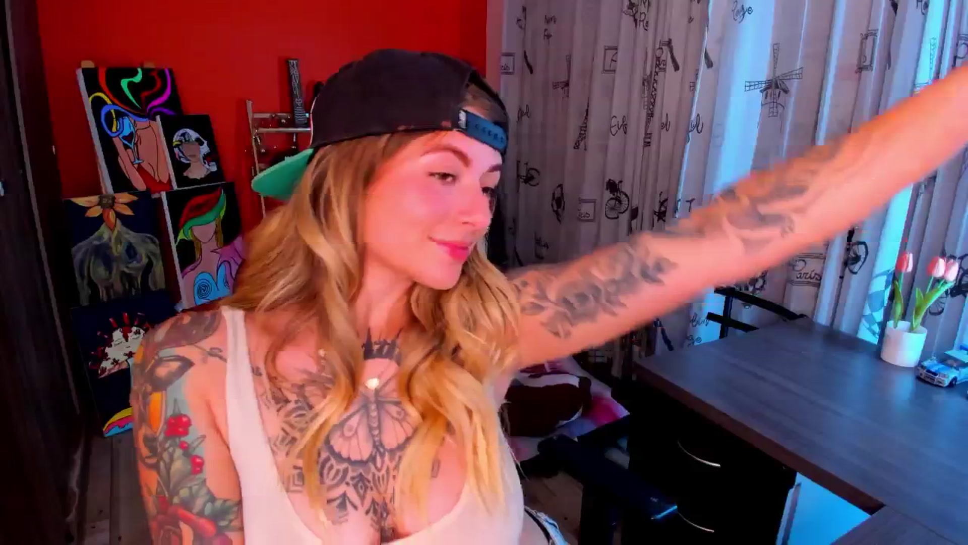 Gallery image thumbnail from Emmaa_hostt's myfreecams stream on, 07/12/2025, 02:15 image 17 of 20