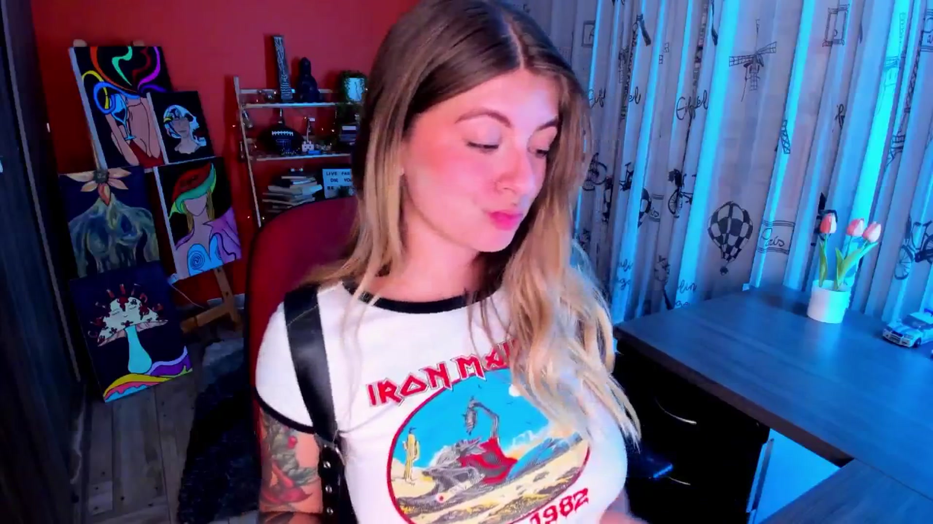 Gallery image thumbnail from Emmaa_hostt's myfreecams stream on, 07/13/2025, 03:34 image 15 of 20