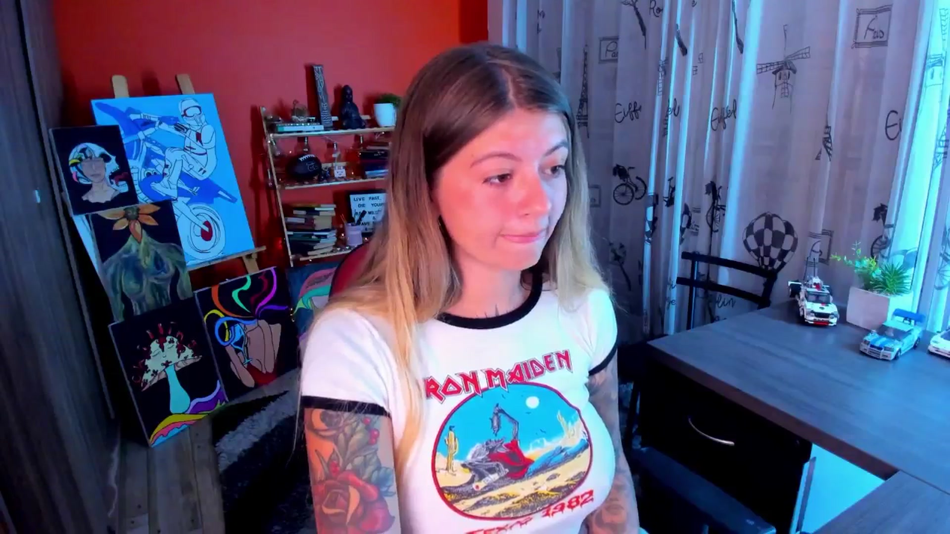 Gallery image thumbnail from Emmaa_hostt's myfreecams stream on, 08/08/2025, 02:18 image 8 of 20