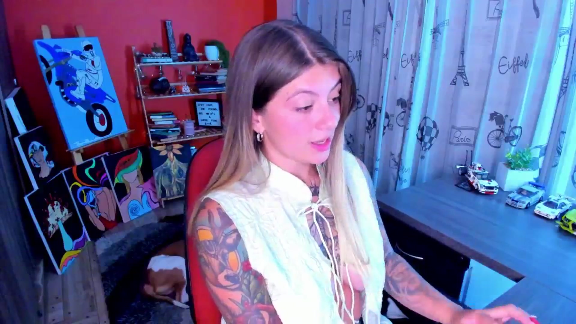 Gallery image thumbnail from Emmaa_hostt's myfreecams stream on, 08/14/2025, 02:20 image 17 of 20