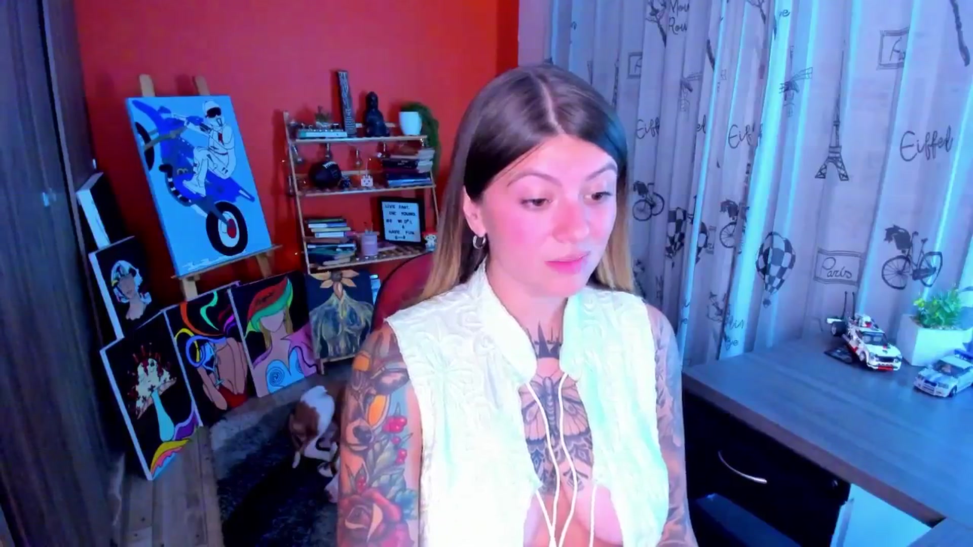 Gallery image thumbnail from Emmaa_hostt's myfreecams stream on, 08/14/2025, 02:20 image 13 of 20