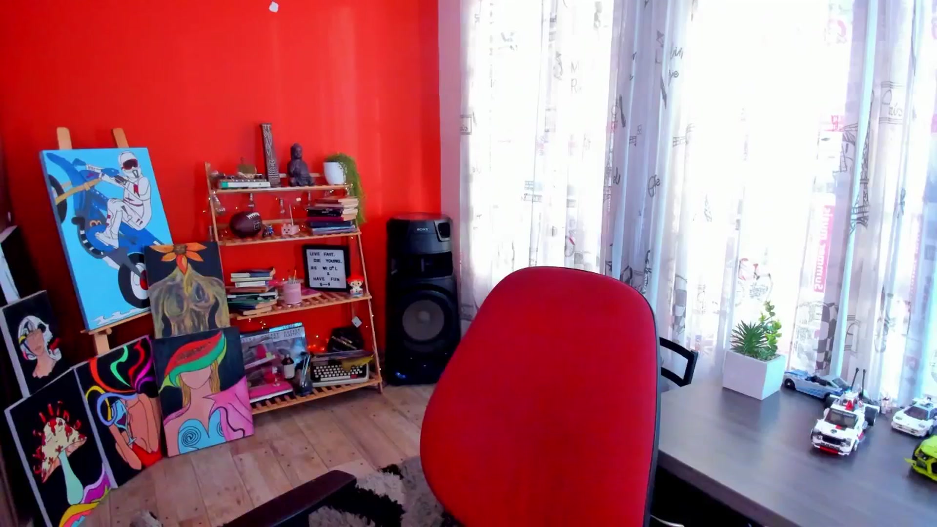 Gallery image thumbnail from Emmaa_hostt's myfreecams stream on, 08/15/2025, 23:11 image 16 of 20