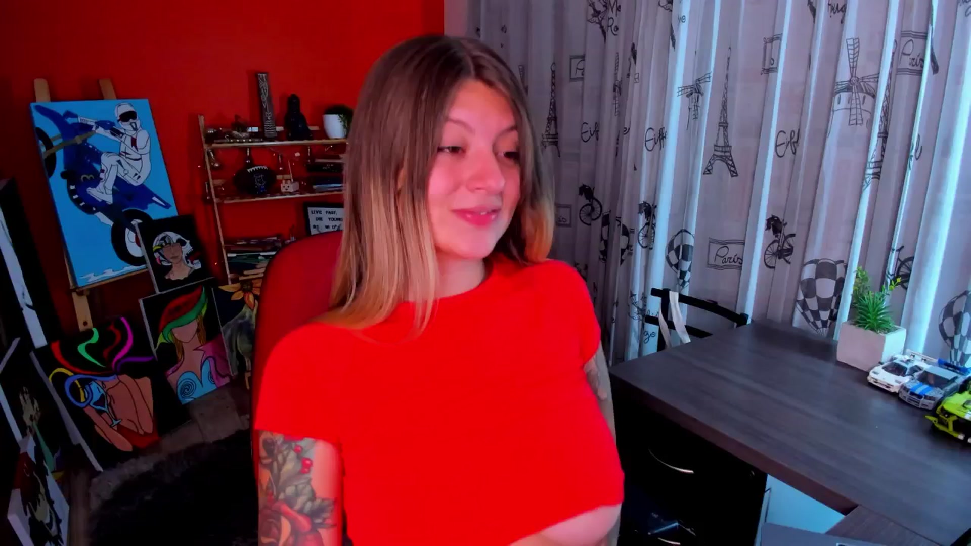 Gallery image thumbnail from Emmaa_hostt's myfreecams stream on, 08/26/2025, 24:02 image 6 of 20