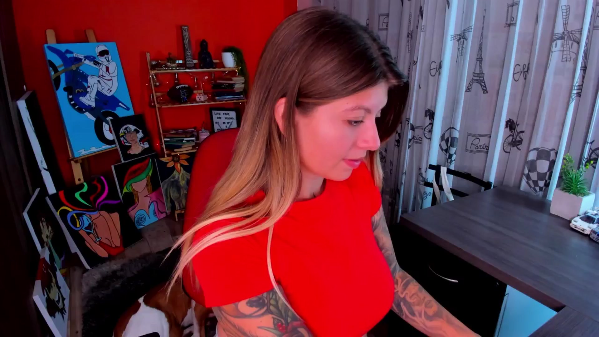 Gallery image thumbnail from Emmaa_hostt's myfreecams stream on, 08/26/2025, 02:10 image 4 of 20