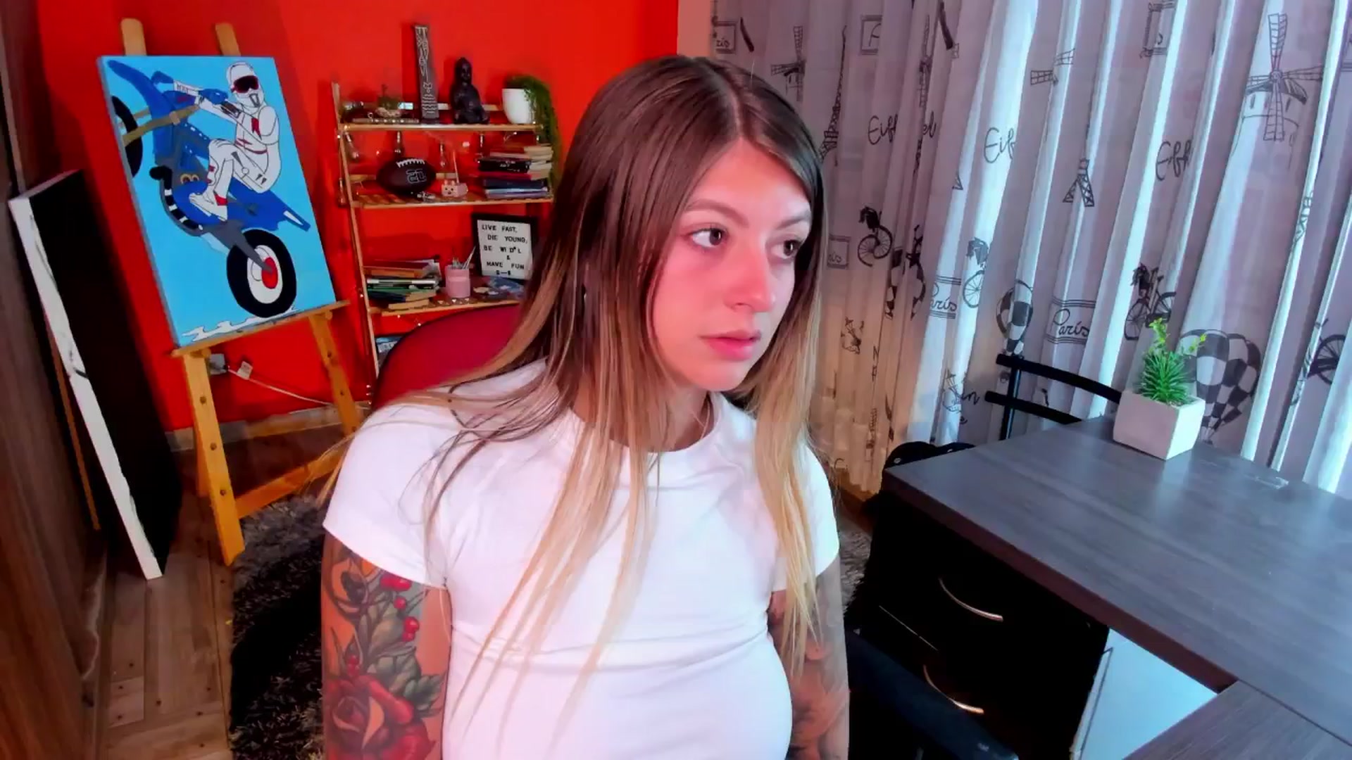 Gallery image thumbnail from Emmaa_hostt's myfreecams stream on, 08/28/2025, 01:48 image 12 of 20