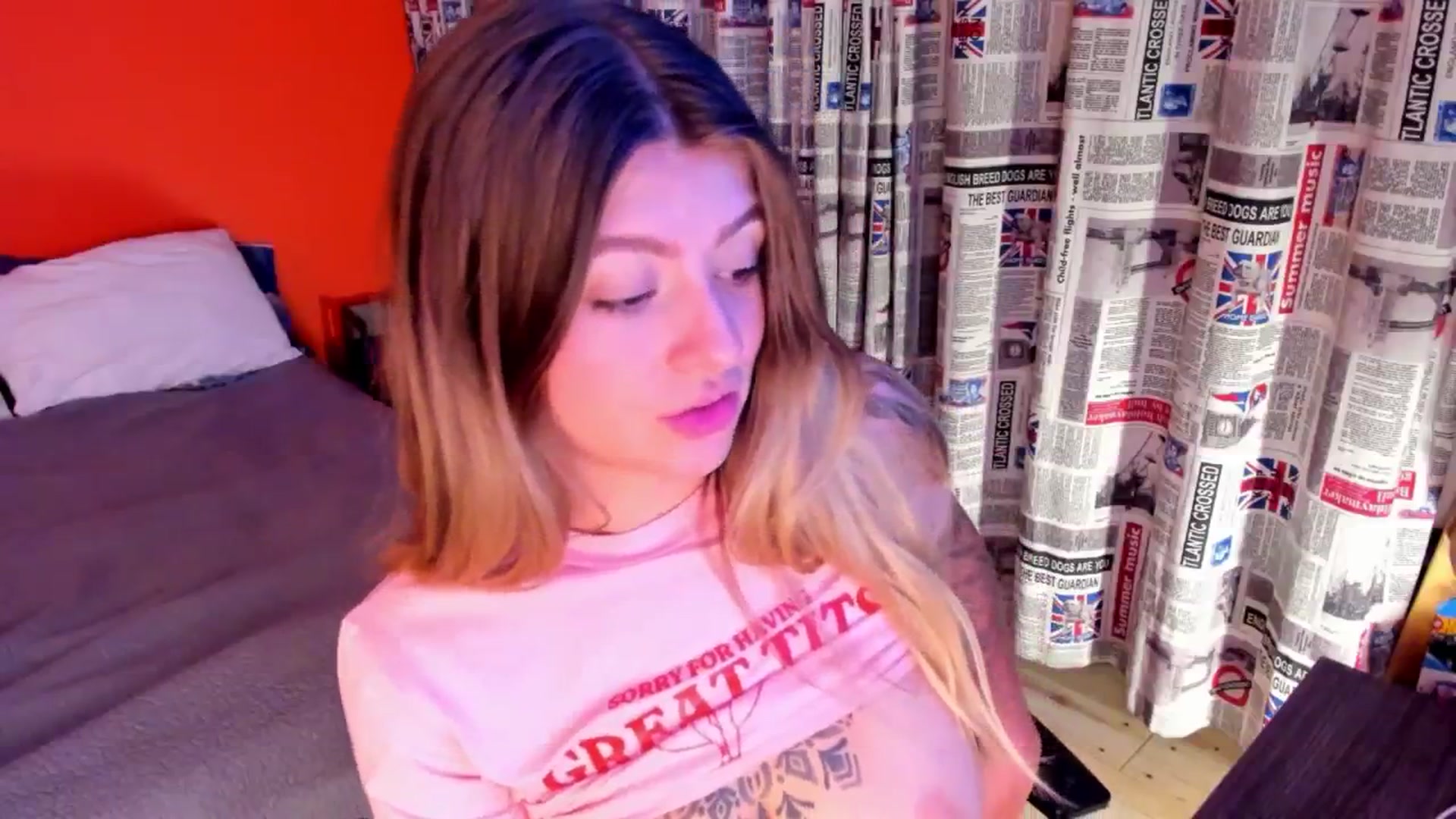Gallery image thumbnail from Emmaa_hostt's myfreecams stream on, 09/30/2025, 01:35 image 13 of 20
