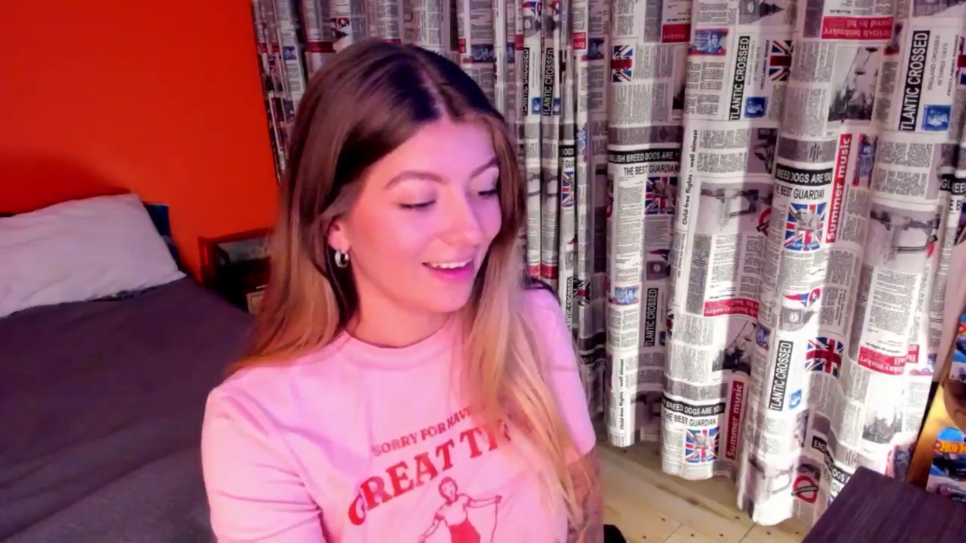 Gallery image thumbnail from Emmaa_hostt's myfreecams stream on, 09/30/2025, 01:35 image 19 of 20