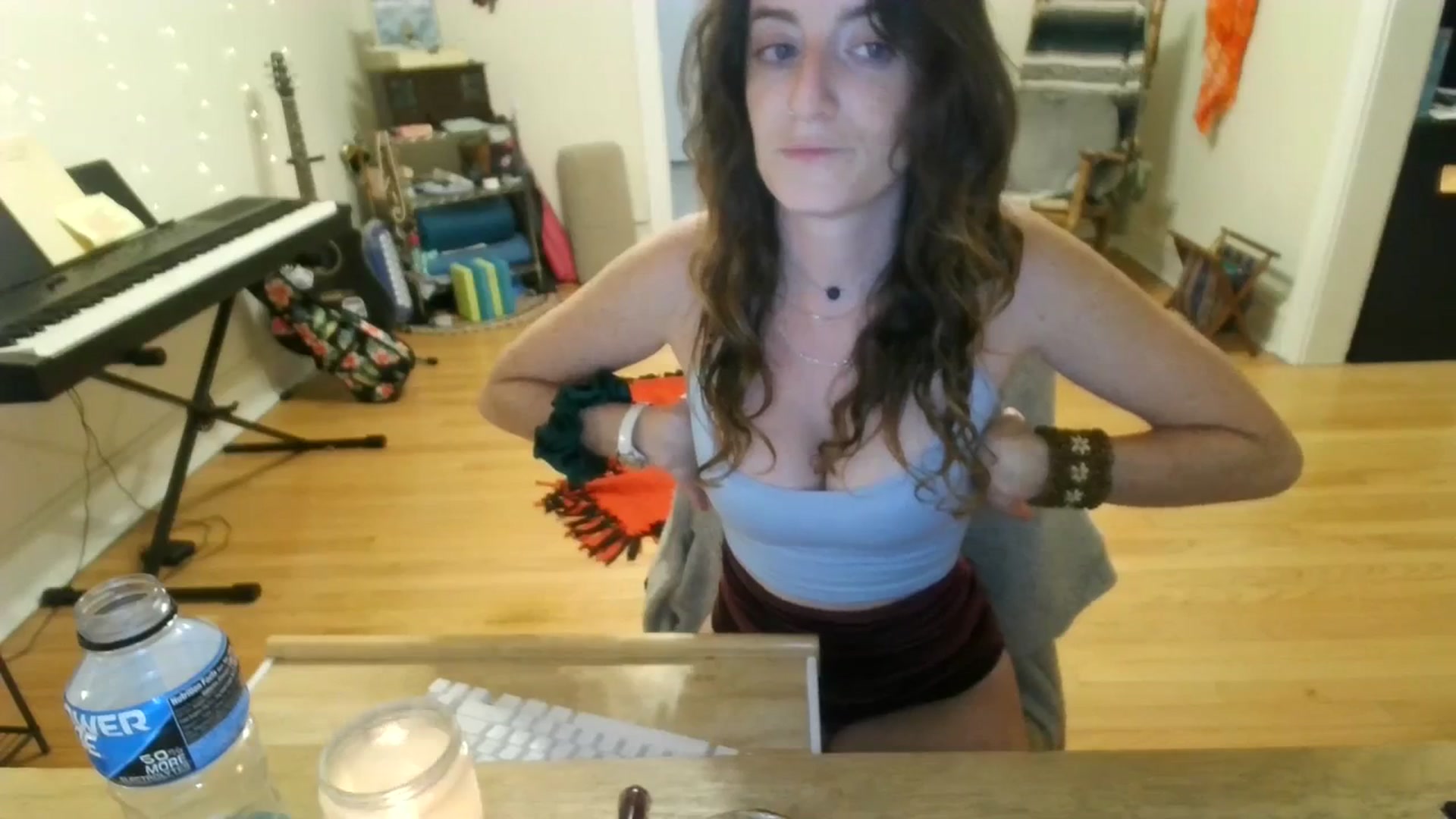 Gallery image thumbnail from EmmalineLime's myfreecams stream on, 08/28/2023, 06:21 image 5 of 20