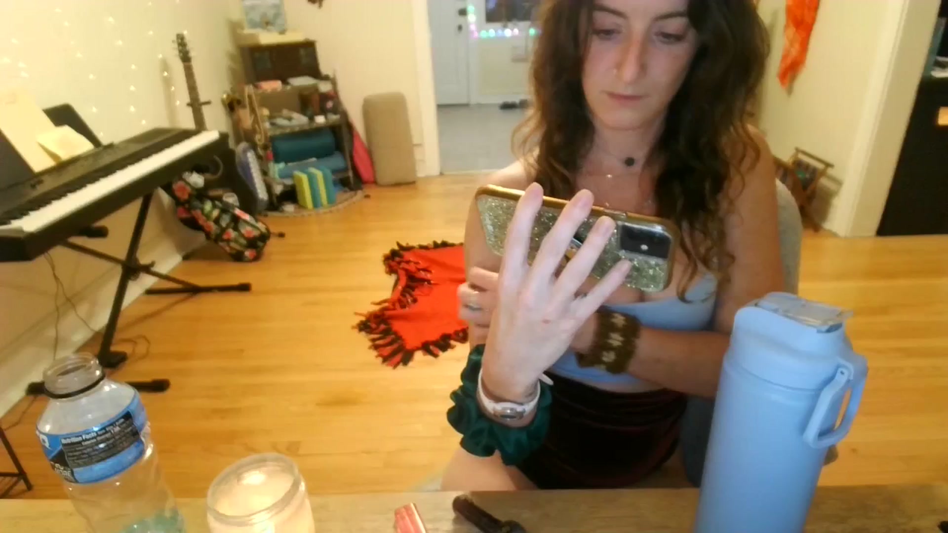Gallery image thumbnail from EmmalineLime's myfreecams stream on, 08/28/2023, 06:21 image 8 of 20