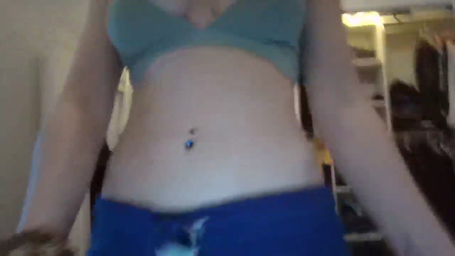 Gallery image thumbnail from EmmalineLime's myfreecams stream on, 04/07/2024, 24:37 image 3 of 20