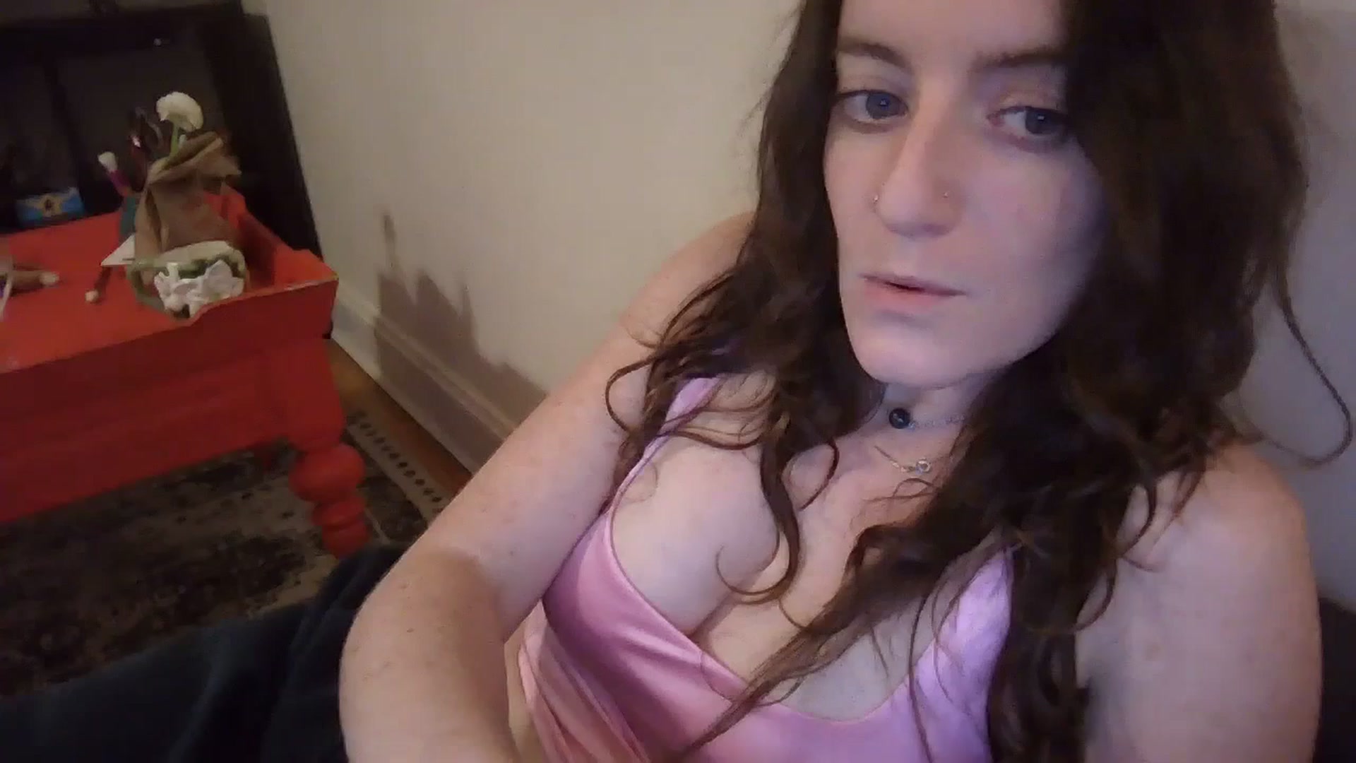 Gallery image thumbnail from EmmalineLime's myfreecams stream on, 04/11/2024, 07:43 image 16 of 20