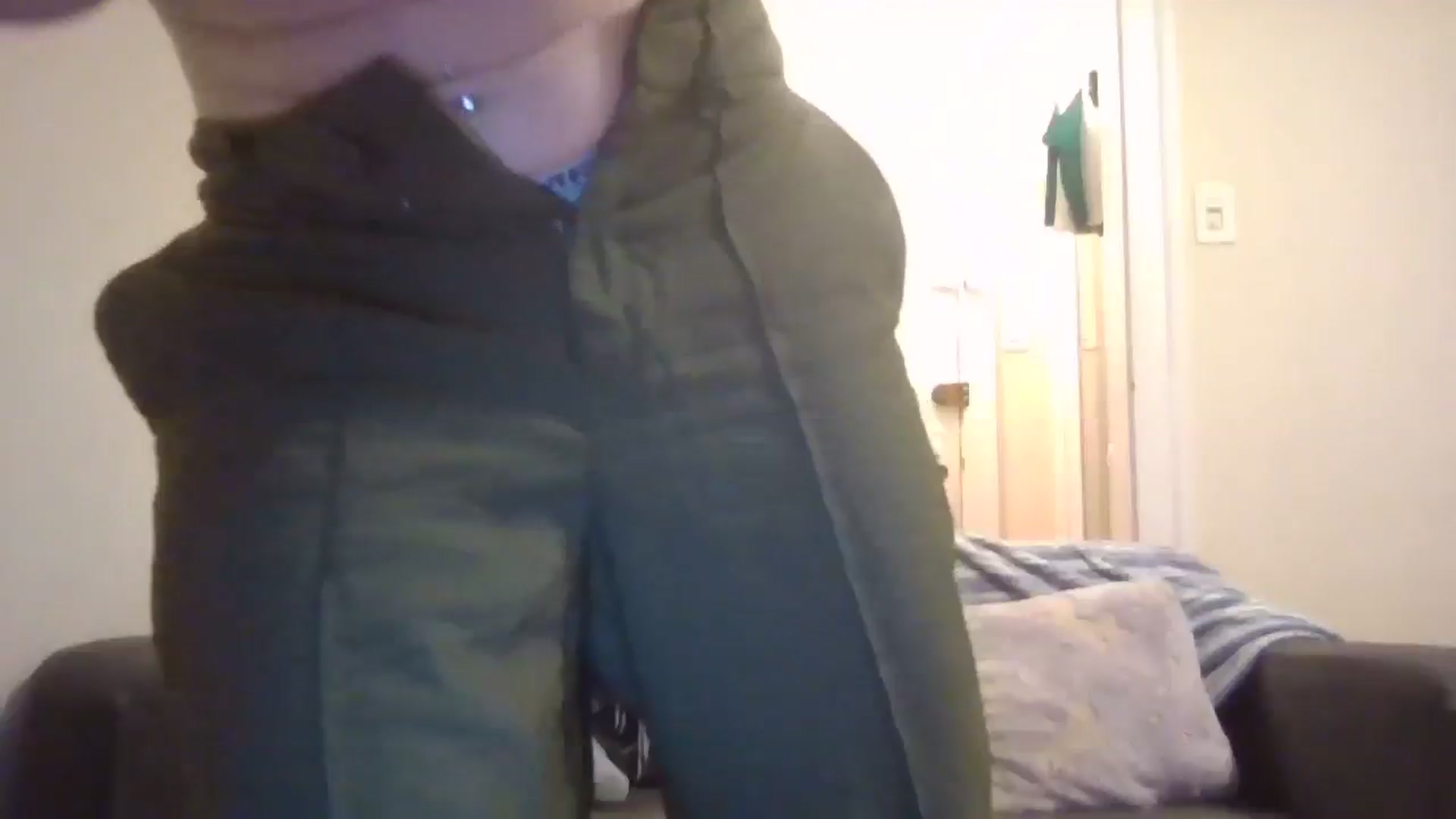 Gallery image thumbnail from EmmalineLime's myfreecams stream on, 04/18/2024, 06:36 image 19 of 20