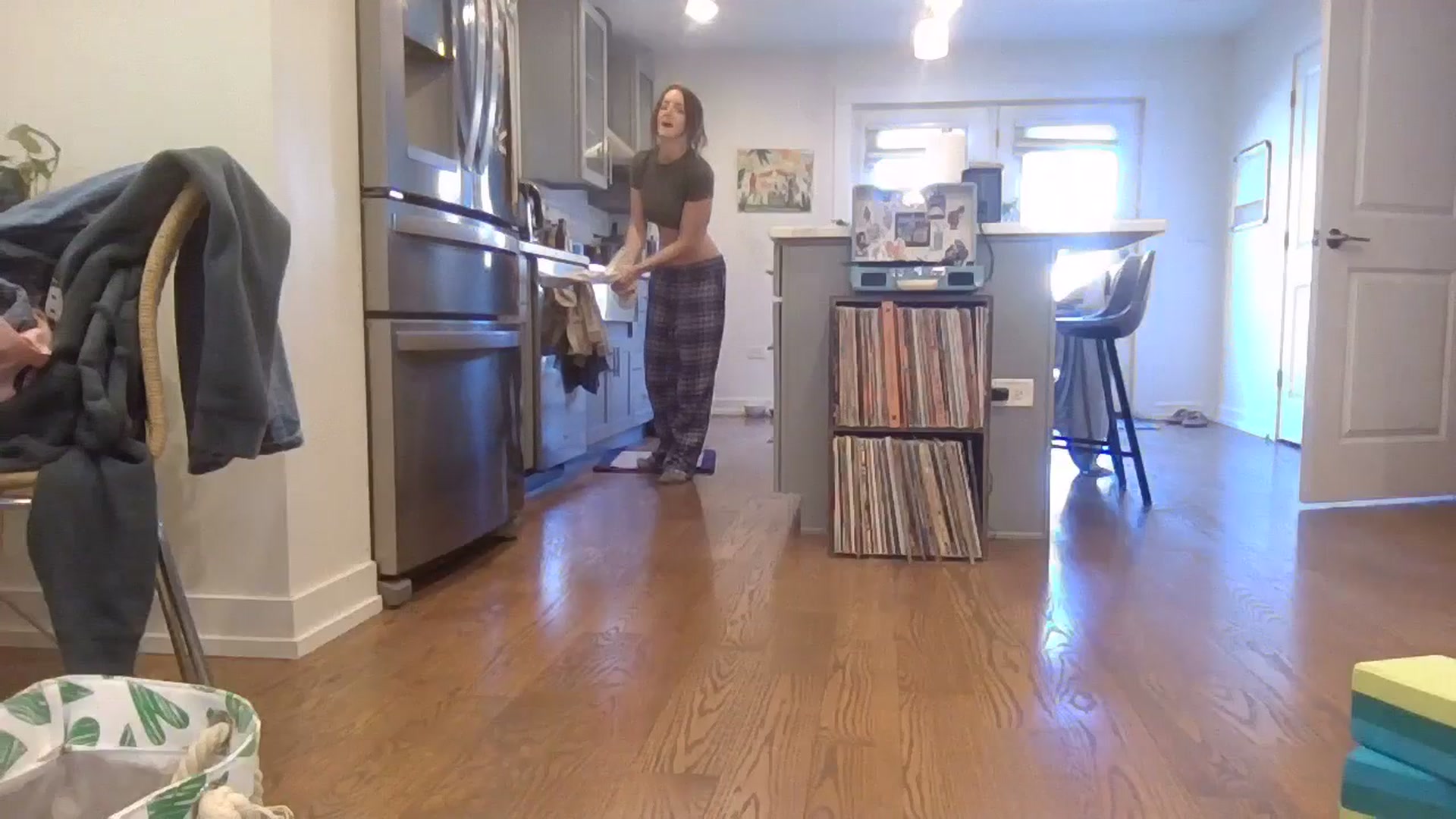 Gallery image thumbnail from EmmalineLime's myfreecams stream on, 04/25/2024, 20:23 image 12 of 20