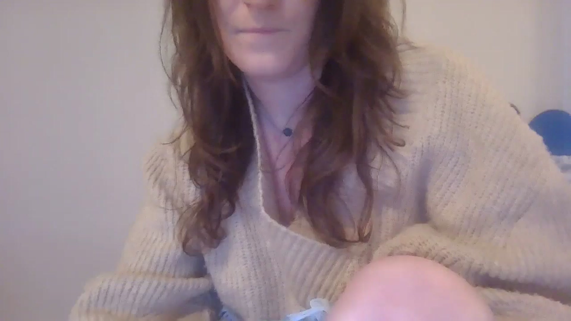 Gallery image thumbnail from EmmalineLime's myfreecams stream on, 05/05/2024, 22:39 image 14 of 20