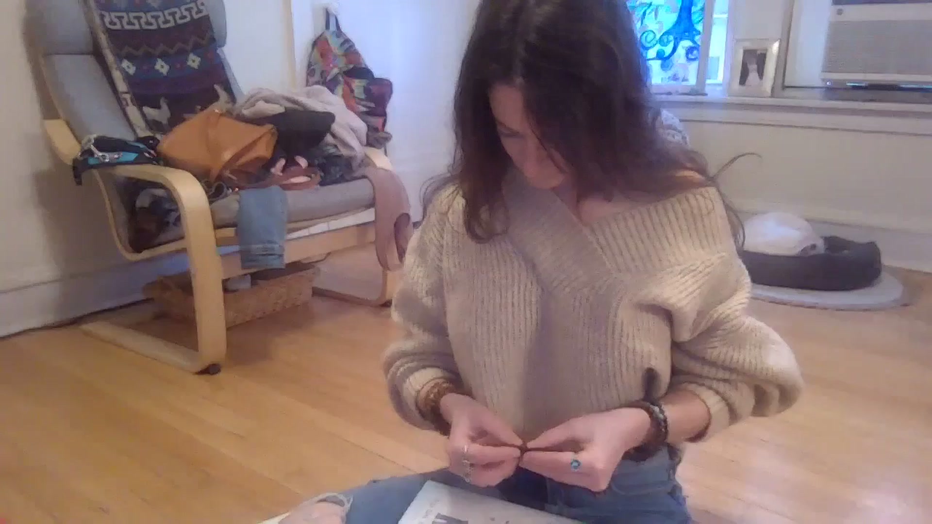 Gallery image thumbnail from EmmalineLime's myfreecams stream on, 05/05/2024, 22:39 image 9 of 20