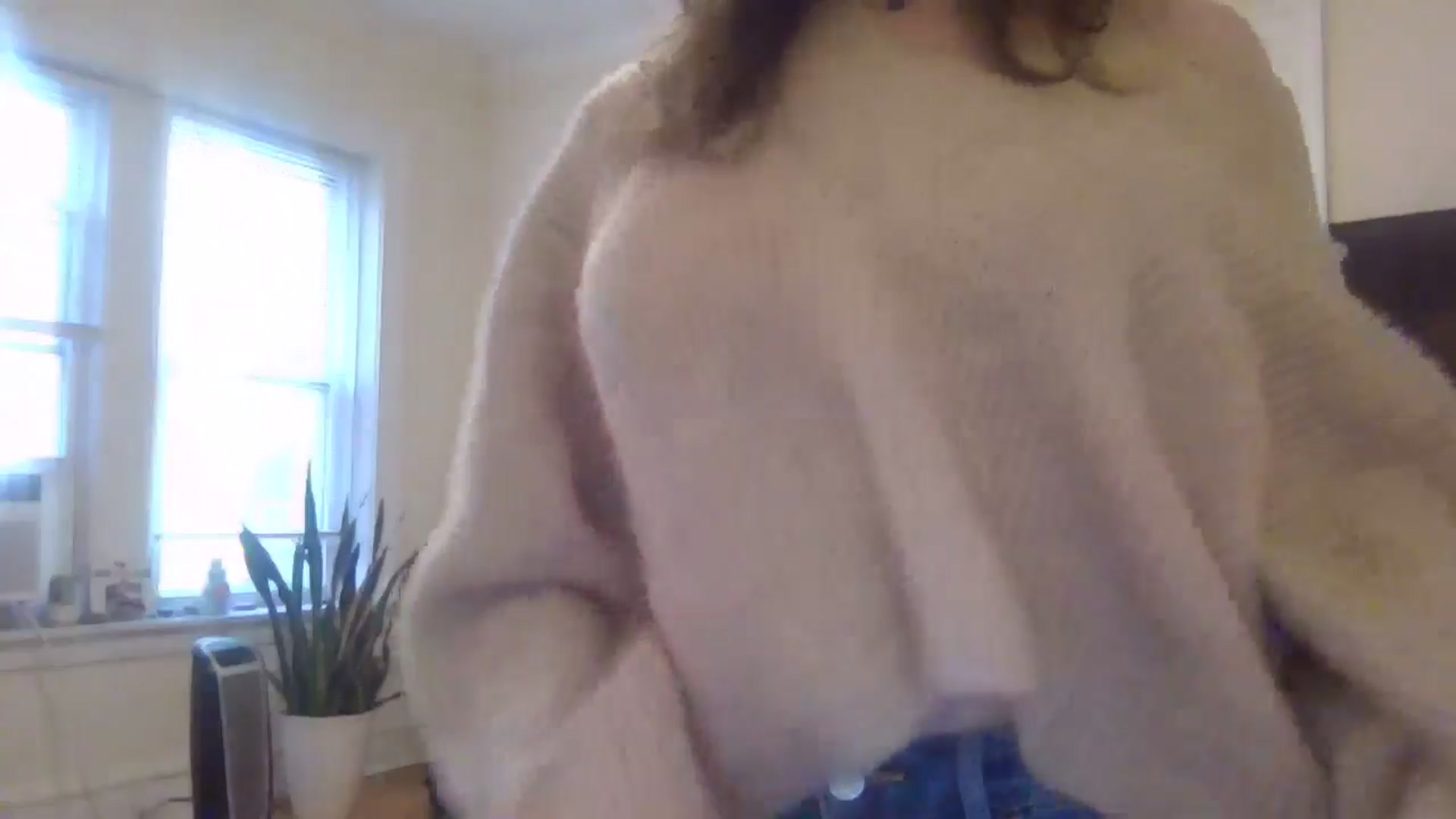 Gallery image thumbnail from EmmalineLime's myfreecams stream on, 05/05/2024, 22:39 image 2 of 20