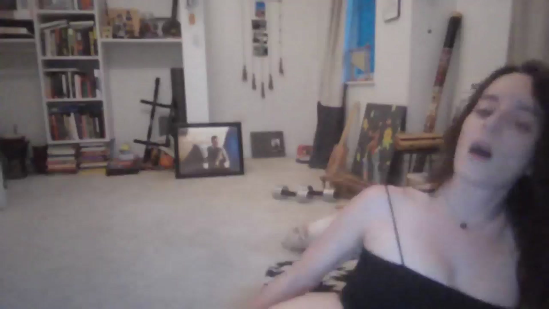Gallery image thumbnail from EmmalineLime's myfreecams stream on, 05/08/2024, 01:15 image 10 of 20
