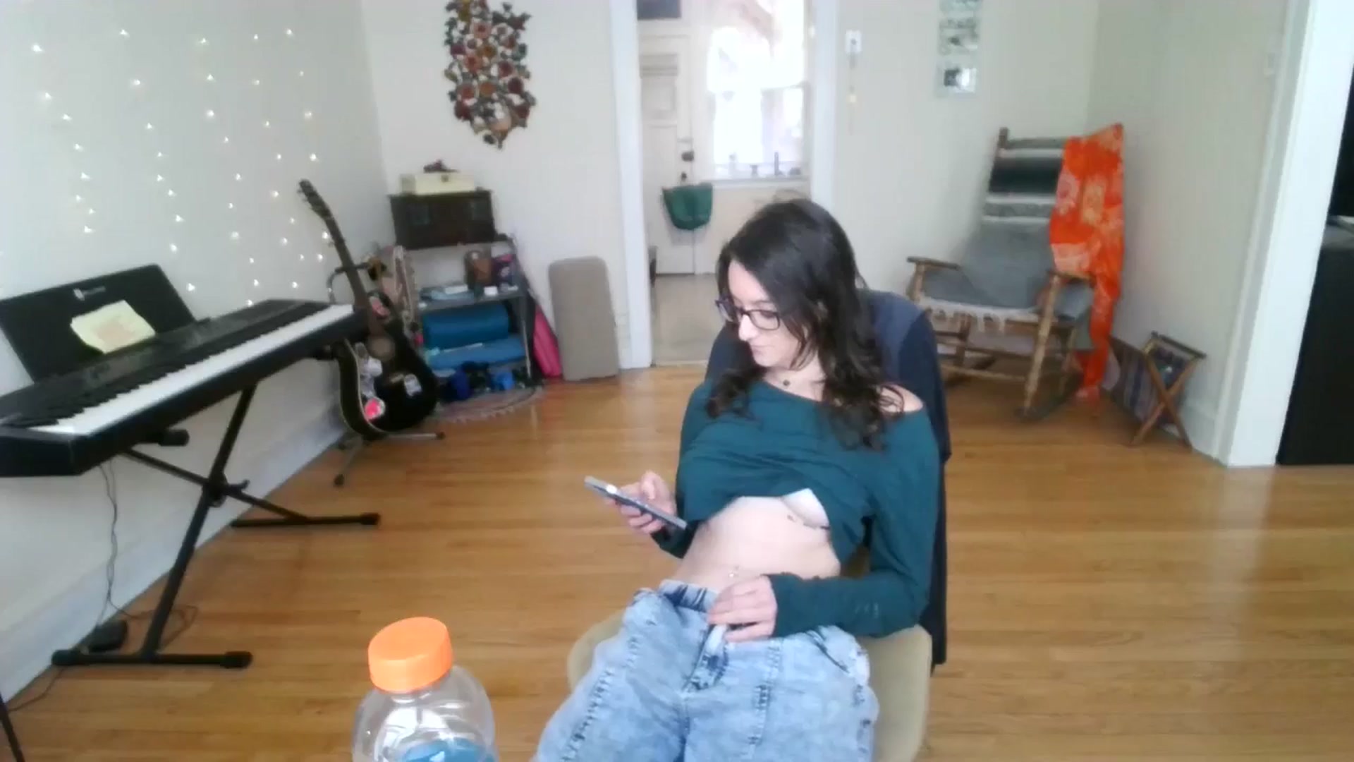 Gallery image thumbnail from EmmalineLime's myfreecams stream on, 05/14/2024, 20:21 image 3 of 20