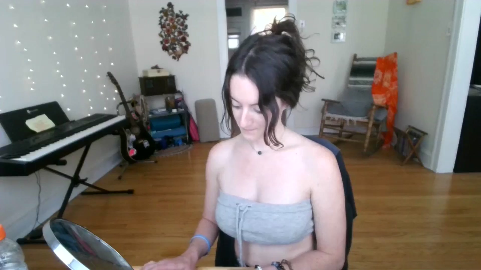 Gallery image thumbnail from EmmalineLime's myfreecams stream on, 05/15/2024, 22:17 image 12 of 20