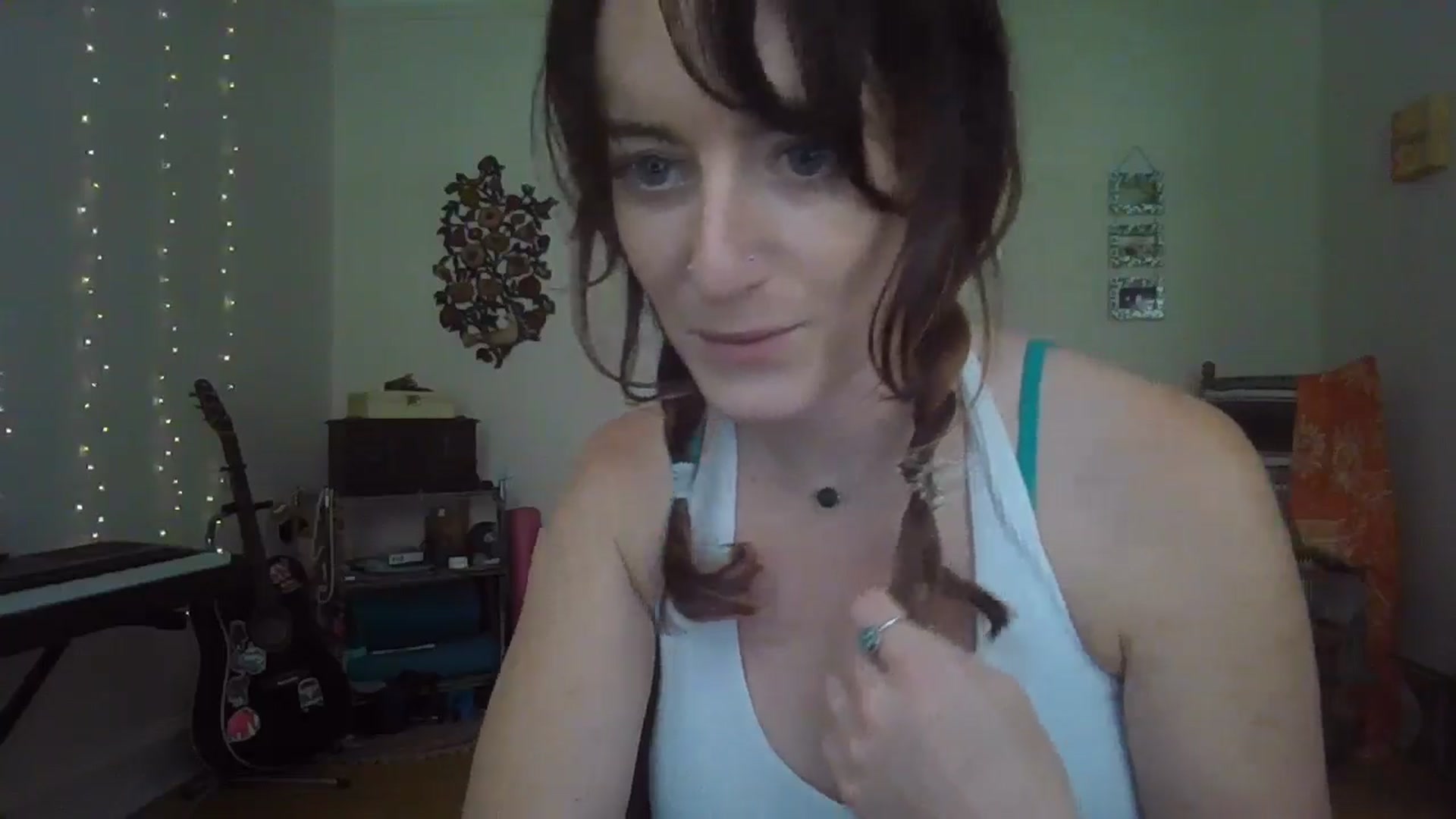 Gallery image thumbnail from EmmalineLime's myfreecams stream on, 06/30/2024, 20:15 image 15 of 20